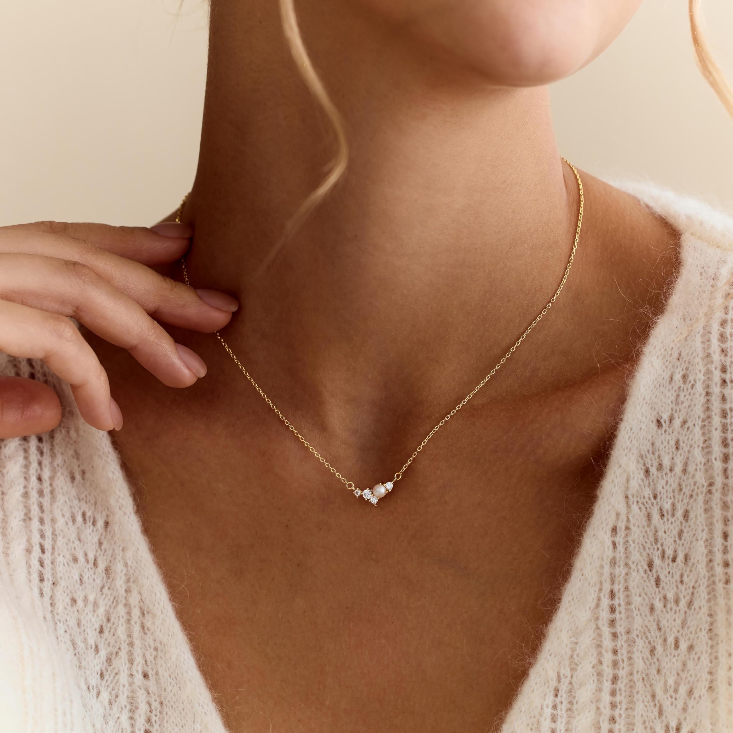 Pearl Necklace for Women Trendy,14k Gold Plated Necklace Dainty Wedding Necklace Small Cute Choker Necklace Gold Prom Drop Necklace Vintage Waterproof Jewelry for Women Prom Jewelry Fashion Gifts
