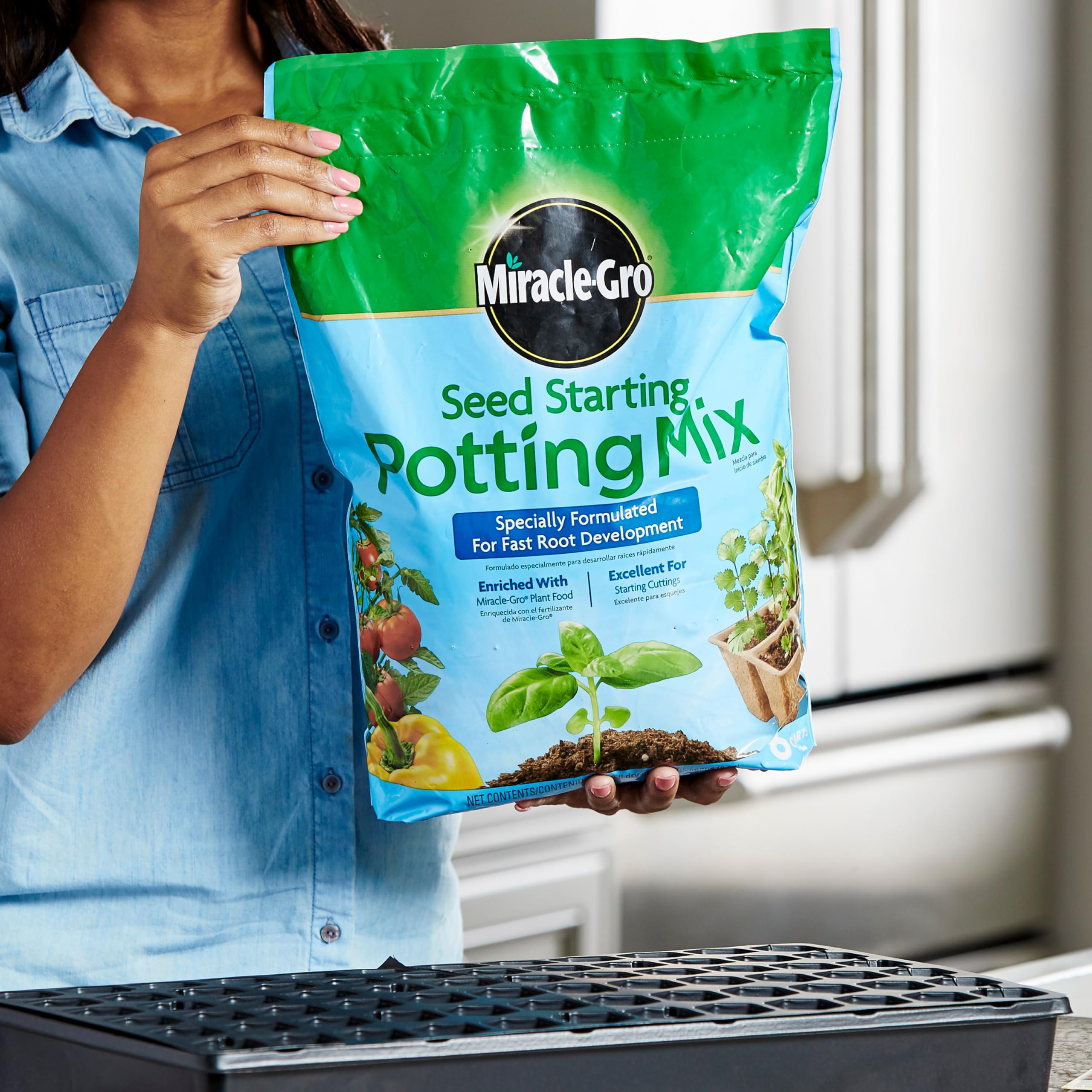 Miracle-Gro Seed Starting Potting Mix, 8 qt.