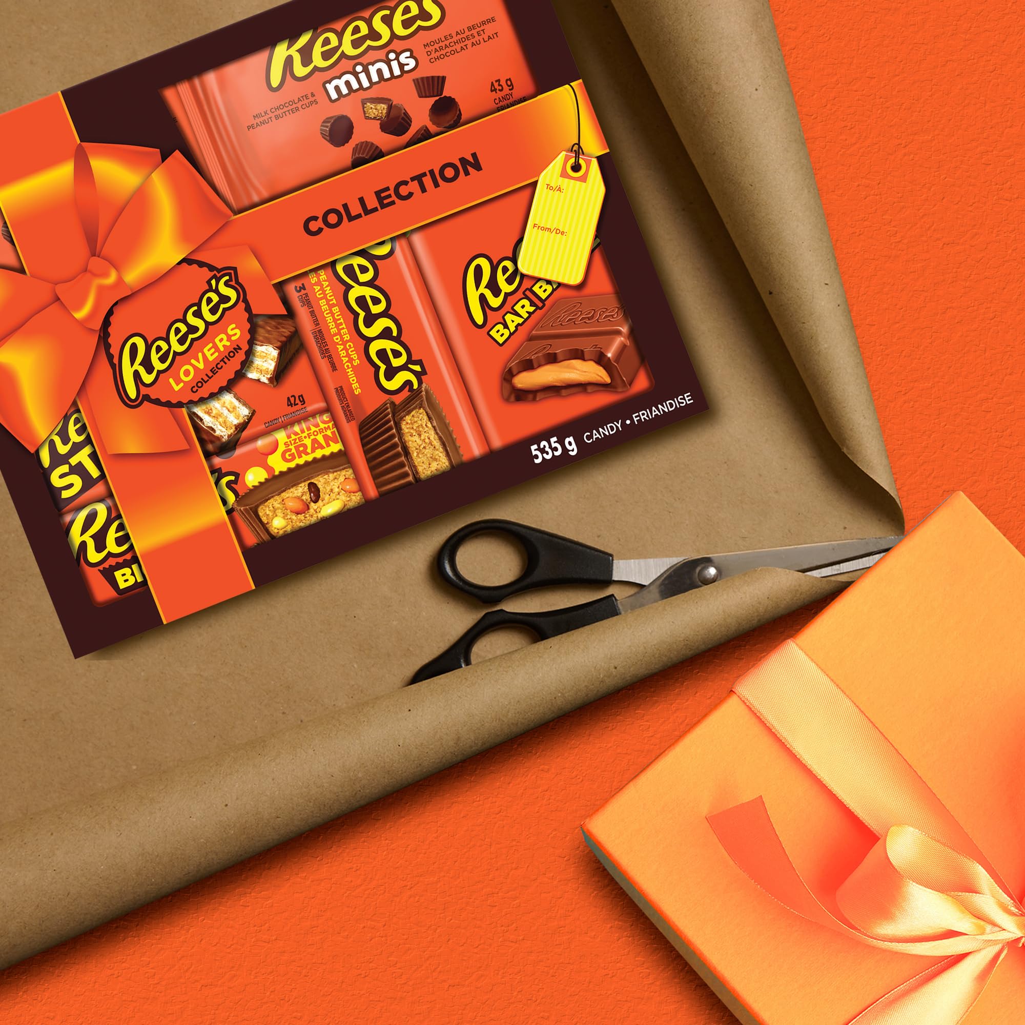 Reese's Lovers Gift Box, Assorted Chocolate Peanut Butter Bars, 535g (8 Assorted Bars) – Perfect for Gifting & Sharing with Chocolate Lovers, Celebrate your Peanut Buttery Faves
