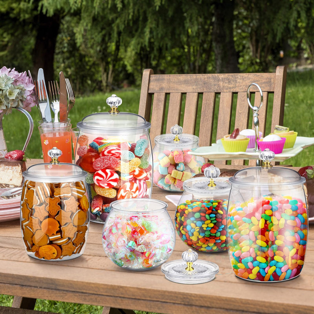 Nuogo 6 Pcs Plastic Candy and Cookie Jar with Lids Decorative Apothecary Jars Candy Buffet Containers Clear Airtight Food Storage Canister Home Decoration(42 oz,Classic)
