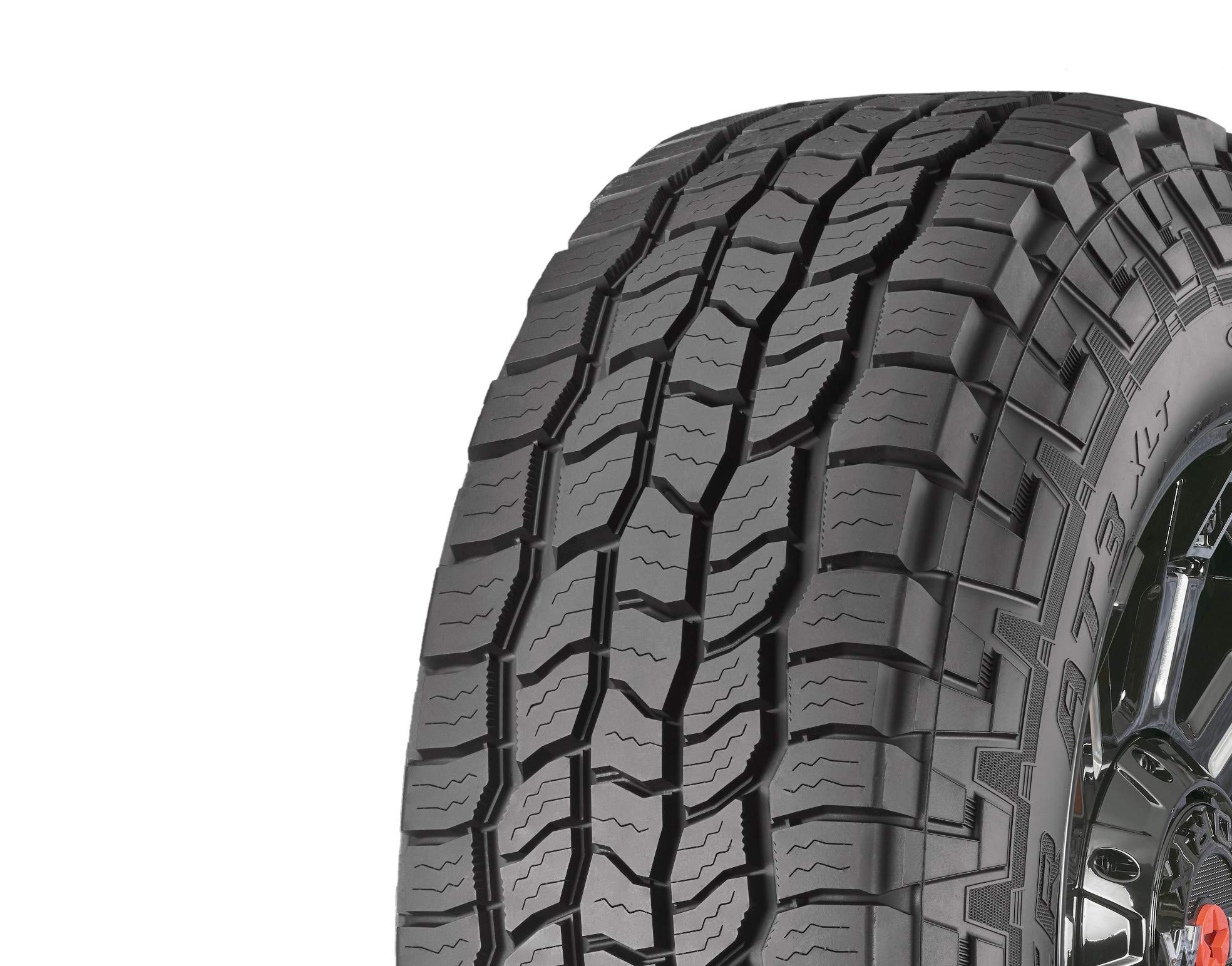 Cooper Discoverer AT3 XLT All-Season 32X11.50R15LT 113R Tire
