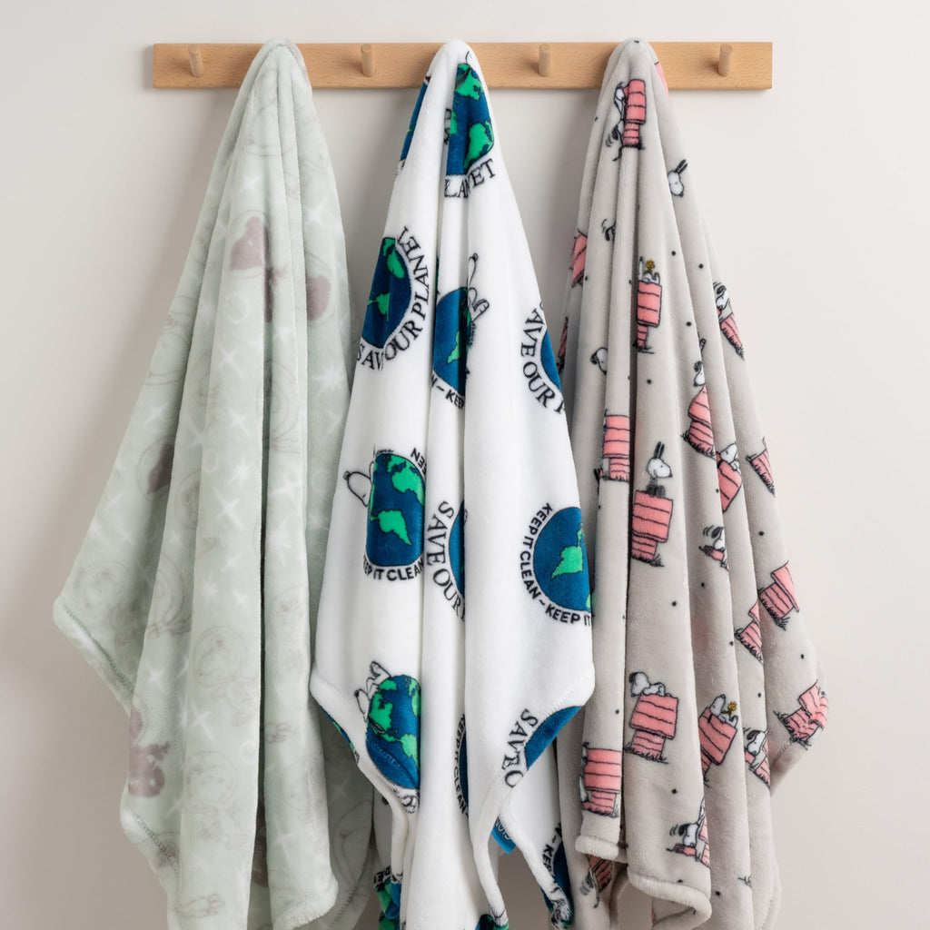 Berkshire Blanket VelvetLoft® Luxury Soft Polyester Throw Blanket, Don’t Let The Pigeon Drive The Bus, 50 x 70in(Official Mo Willems® Product)