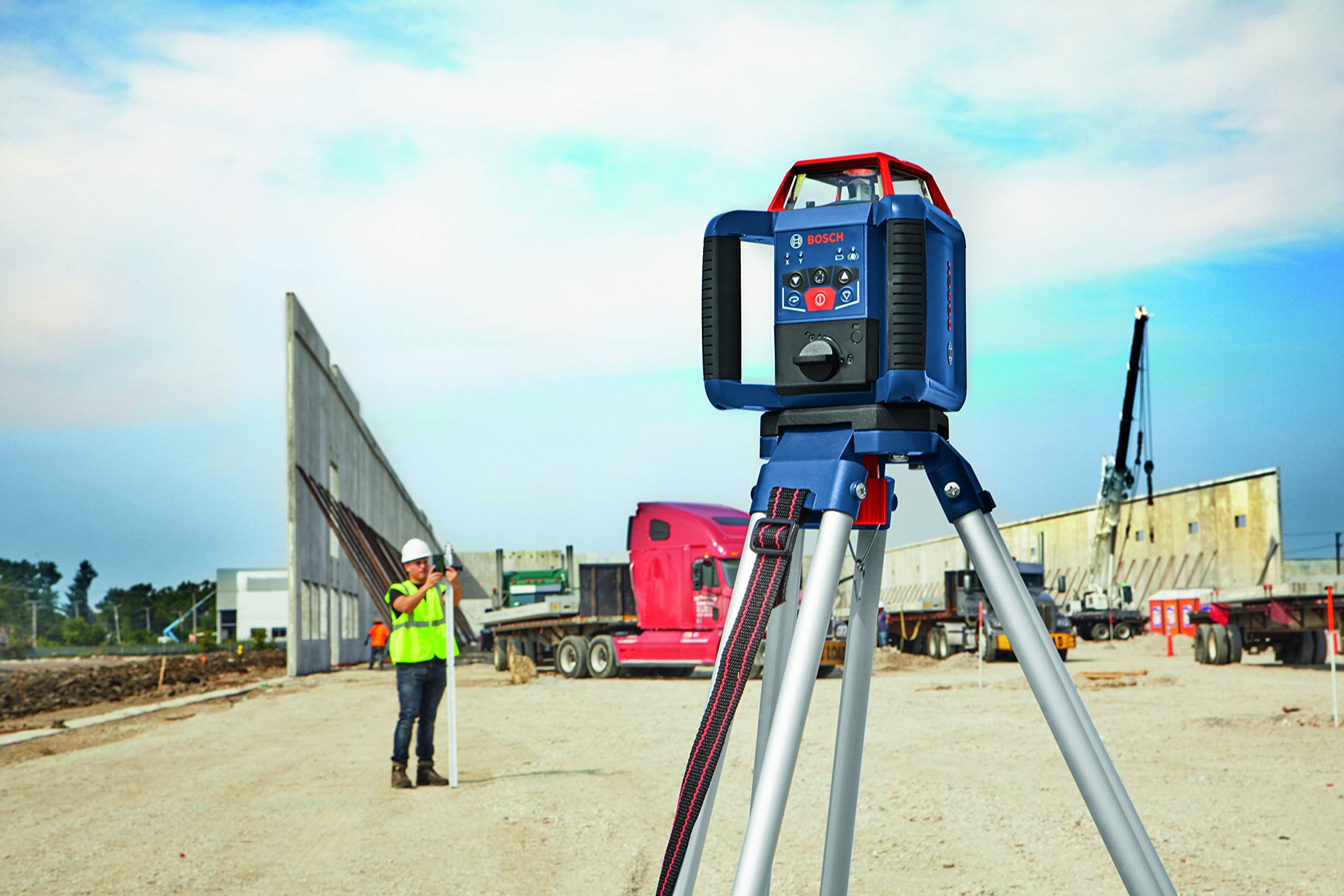 BOSCH LR1 500 Ft Green-Beam Rotary Laser Receiver, Includes Mounting Bracket & 9V Battery