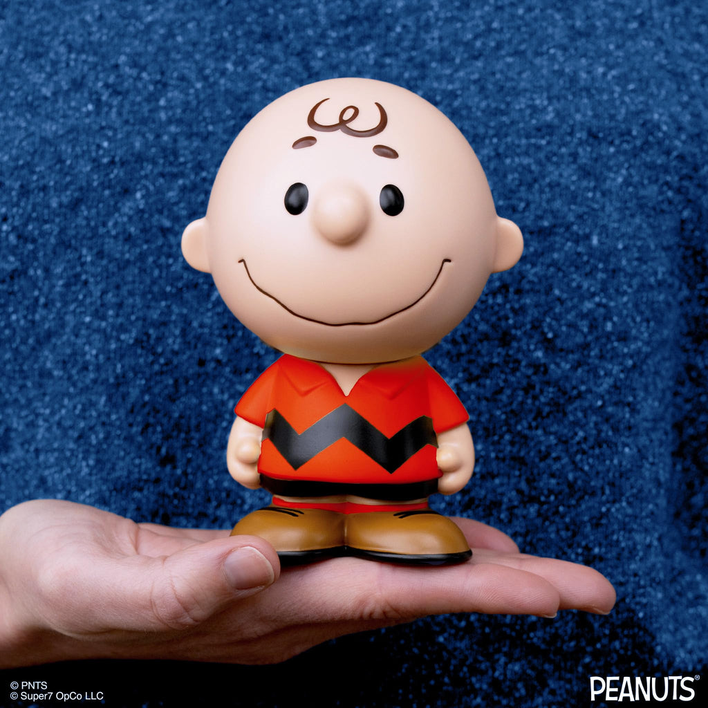 Super7 Fun! Fun! Peanuts Snoopy (Puffy Coat) Vinyl Figure - 5" Peanuts Action Figure - Classic Cartoon Fans Collectibles & Retro Toys - Cartoon Model for Collectors & Display Figurine - Comic Strips