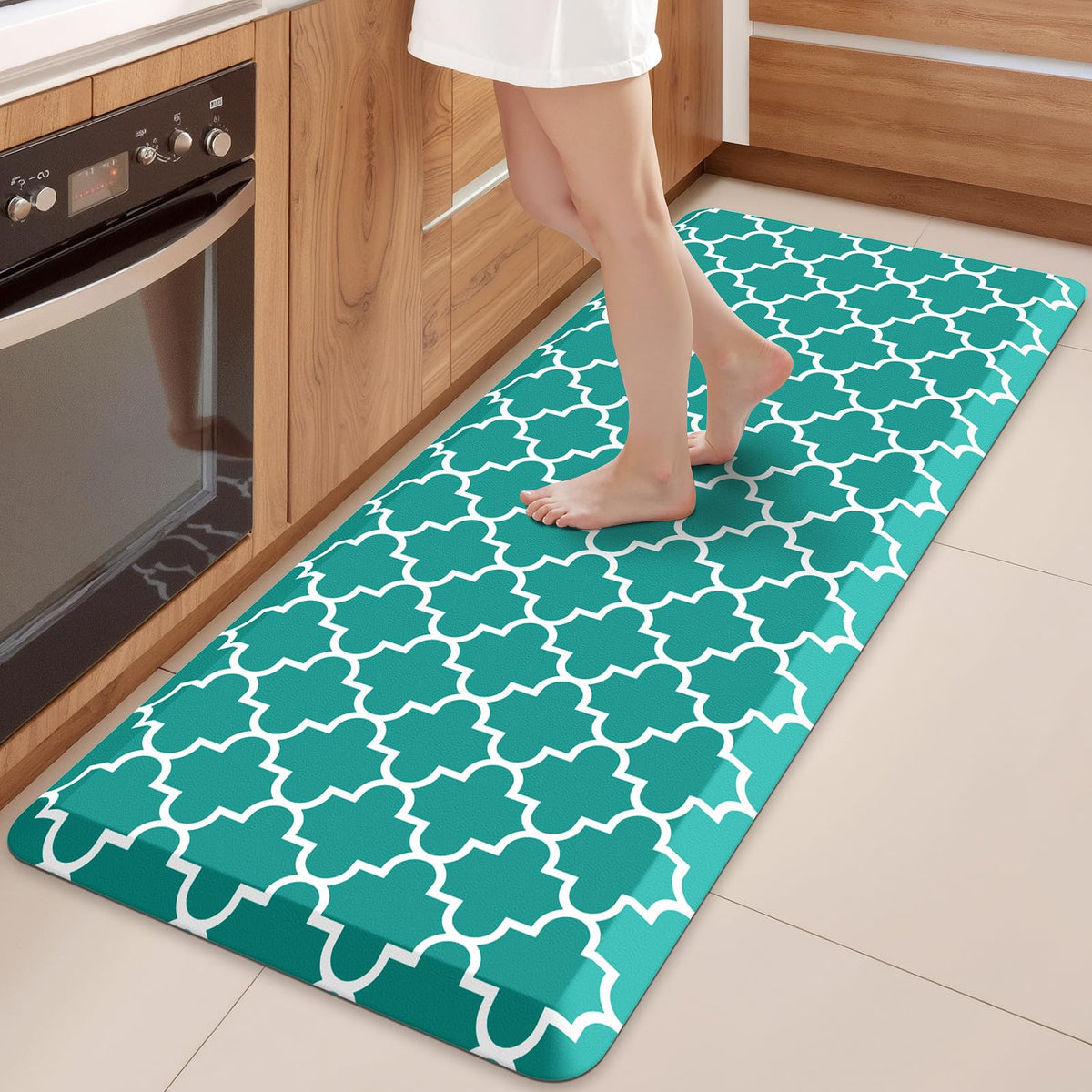 WISELIFE Anti-Fatigue Cushioned Kitchen Mat / Rug ,17.3"x 28",Non Slip Heavy Duty PVC Ergonomic Waterproof Comfort Rugs for Floor Home, Office, Sink, Laundry,Black