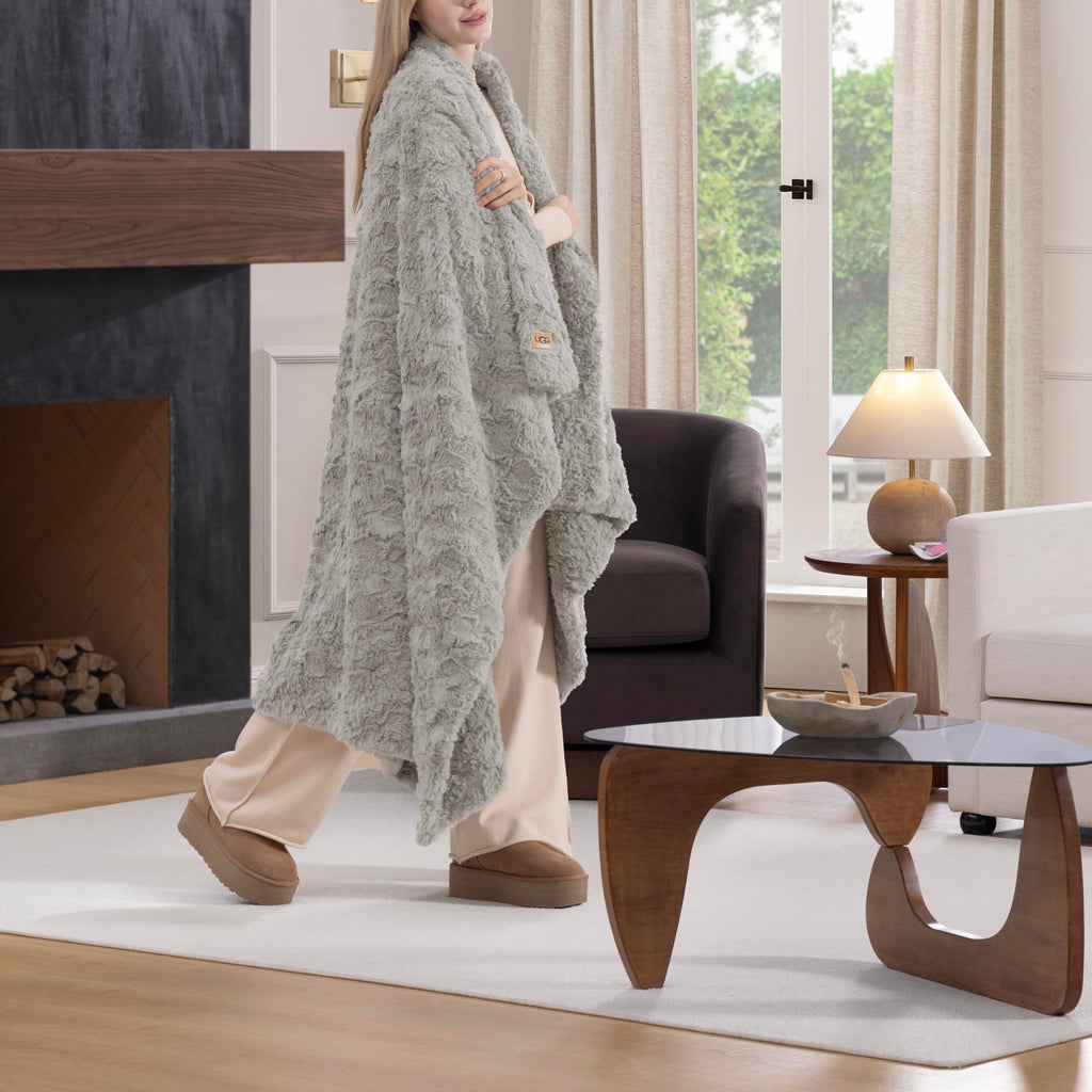 UGG Adalee Faux Fur Twin Size Blanket, Warm Cozy Blanket, Extra Large Throw for Sofa, Washable Bedding for Twin XL Size Bed, Cute Room Decor, 66" x 90", Oyster Brown
