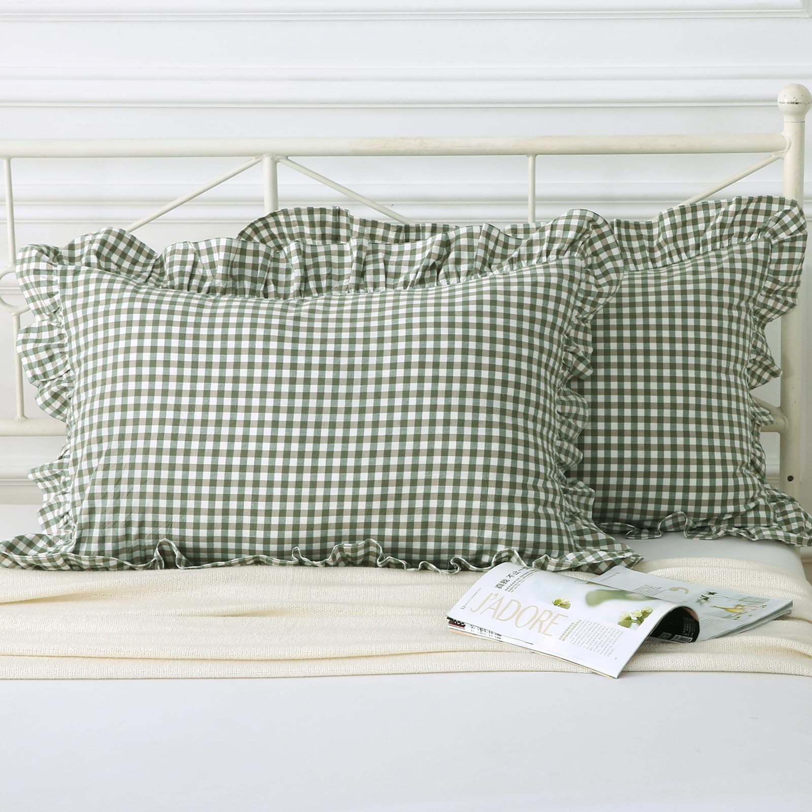 Silnuo Green/White Plaid Ruffled Queen Size Pillow Shams Set of 2,Washed Cotton Shabby Checkered Gingham Farmhouse Bed Pillow Covers 20"x30"