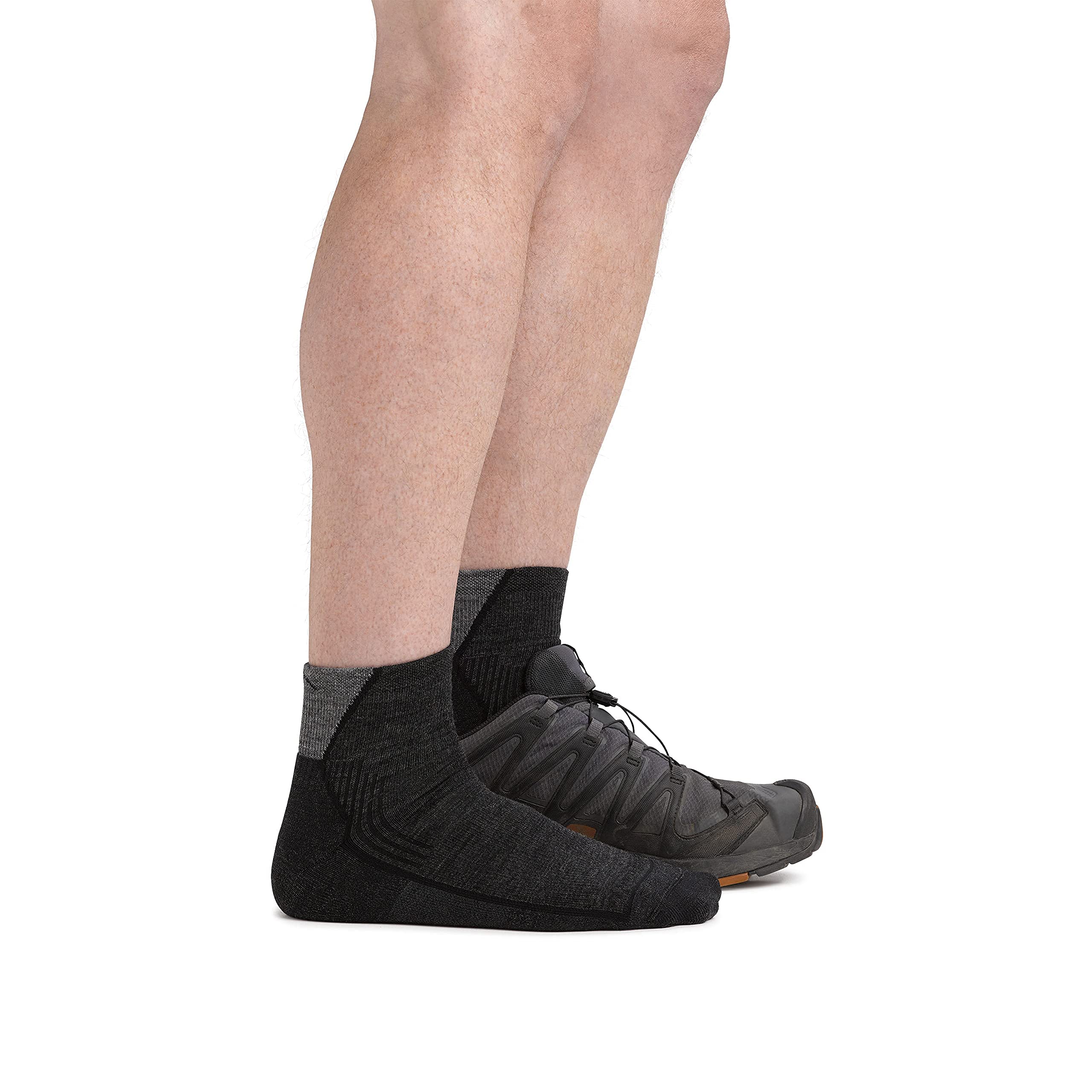 Darn Tough (Style 1959) Men's Hiker Quarter Midweight with Cushion Hiking Sock