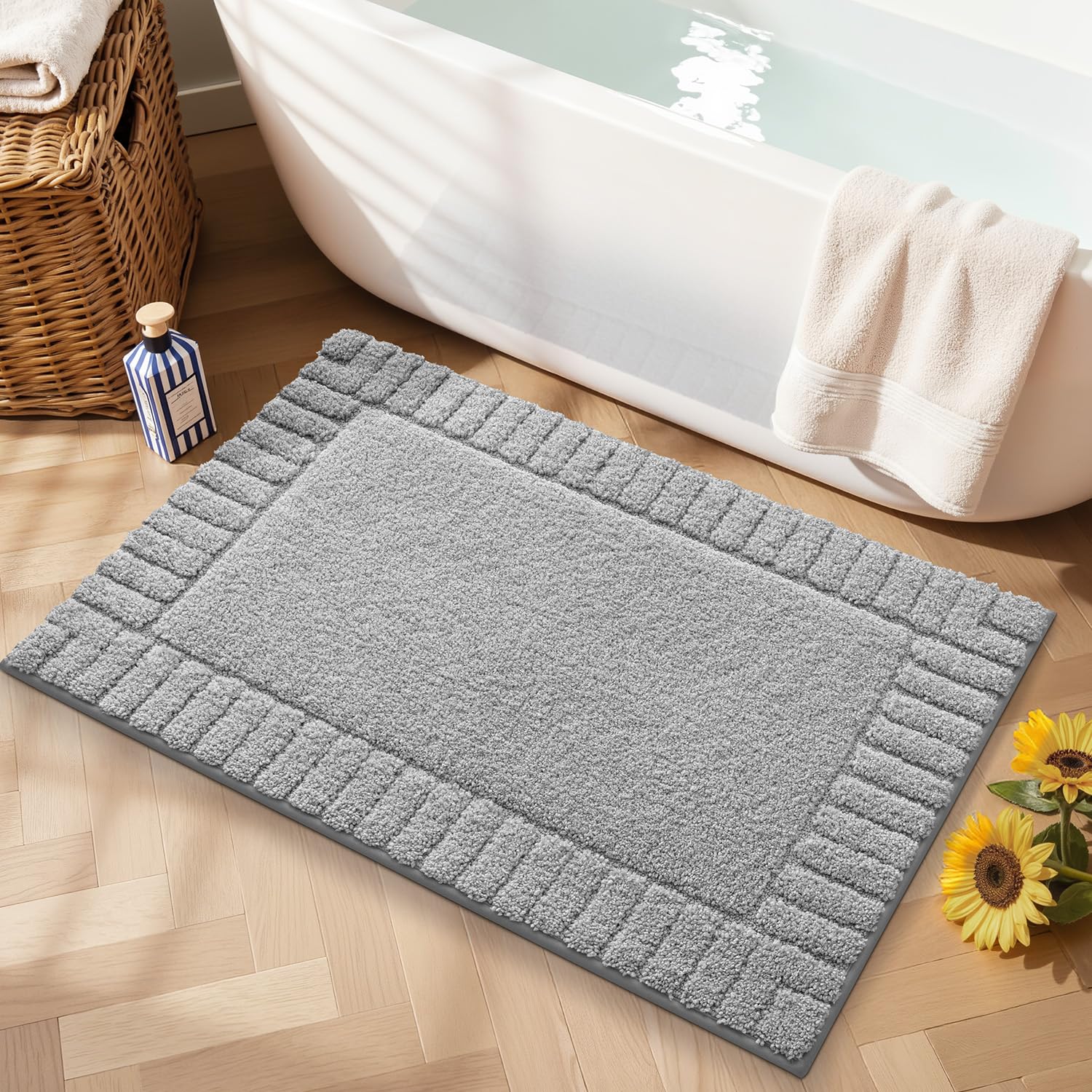 LUMI Bathroom Rugs Non Slip with Rubber Backing, Extra Soft Plush Microfiber Bath Rug Absorbent, Machine Washable Bath Mat Quick Dry for Tub, Shower, Hotel, Beige, 16"x24"