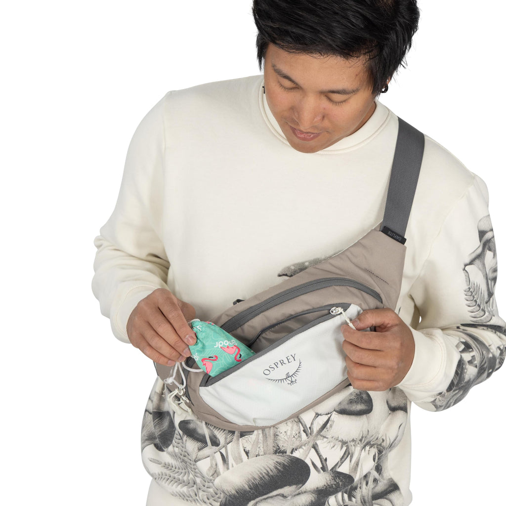 Osprey Daylite Waist Pack - Fanny Pack with Crossbody Shoulder Carry Option - Lightweight Hip Bag