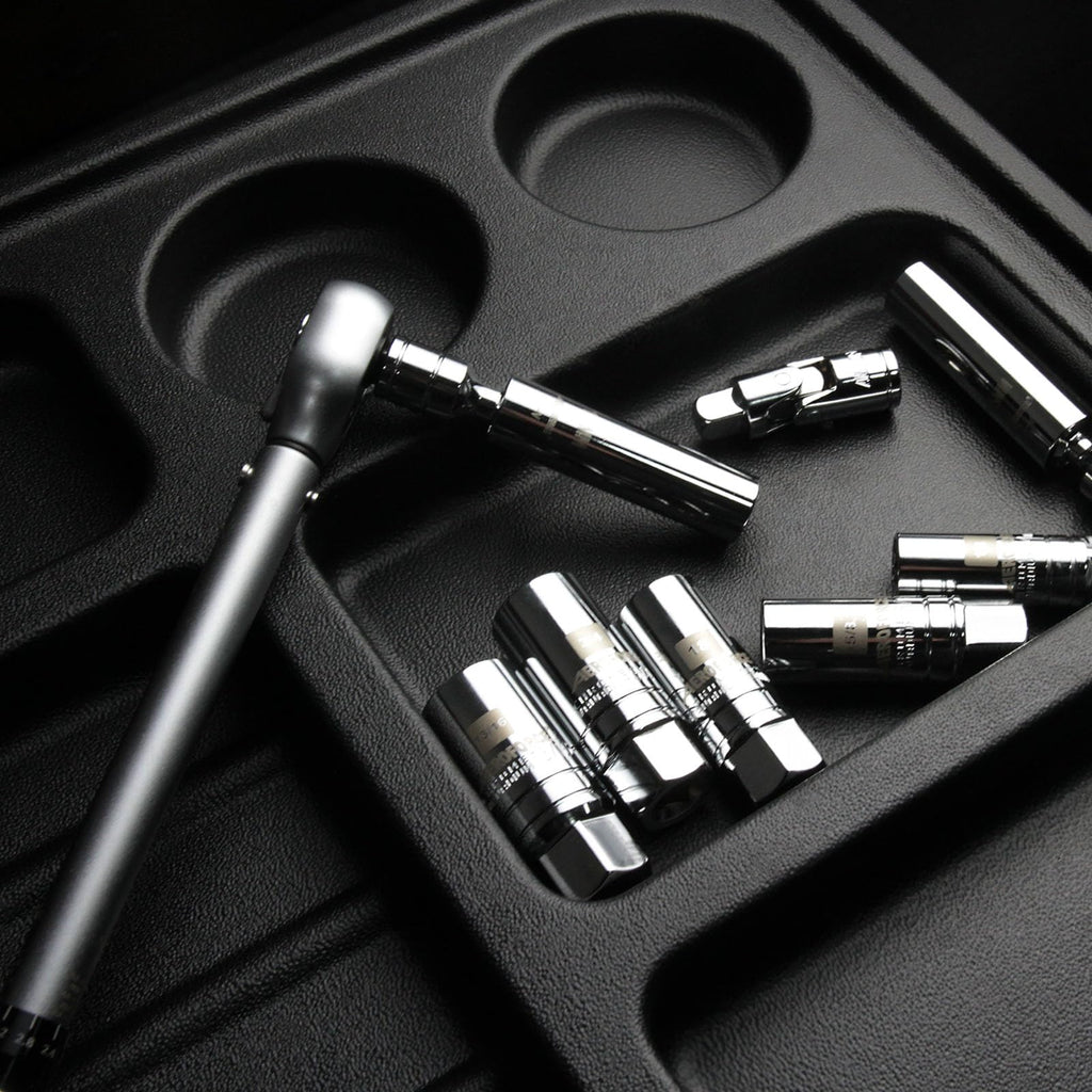AEROFORCE 3/8-Inch Drive Spark Plug Socket Set 8PCS - Includes 6 Point Sockets 5/8-inch, 3/4-inch and 13/16-inch, 12 Point Sockets 14mm&18mm, 2 Extension Bars,Universal Joint