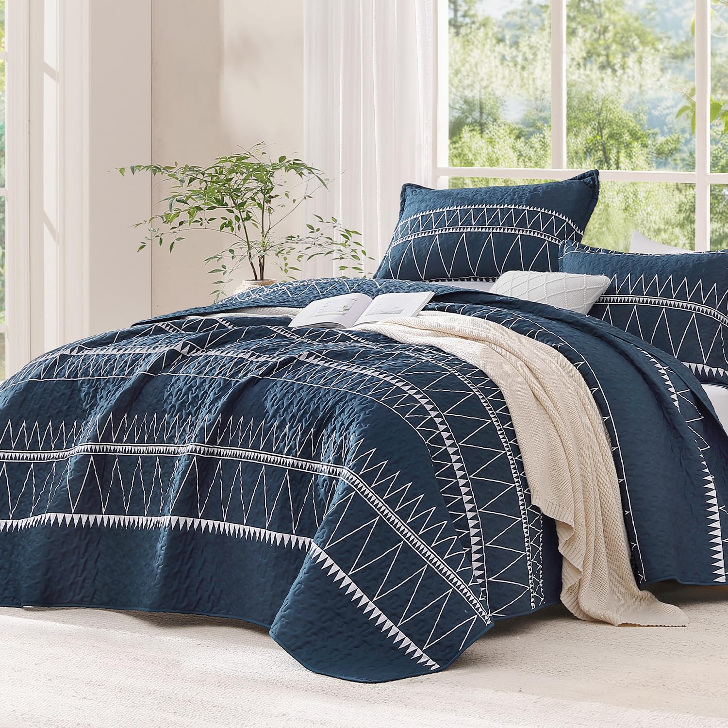 Andency Twin Quilt Set Grey, 2 Pieces Boho Lightweight Soft Striped Bedspread for All Season (68"x86"), Gray Printed Bohemian Polyester Reversible Coverlet Comoforter Sets