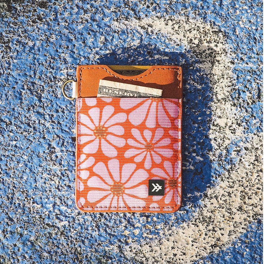 Thread Wallets Ultra Slim Minimalist Leather Card Holder Wallet (Benny)
