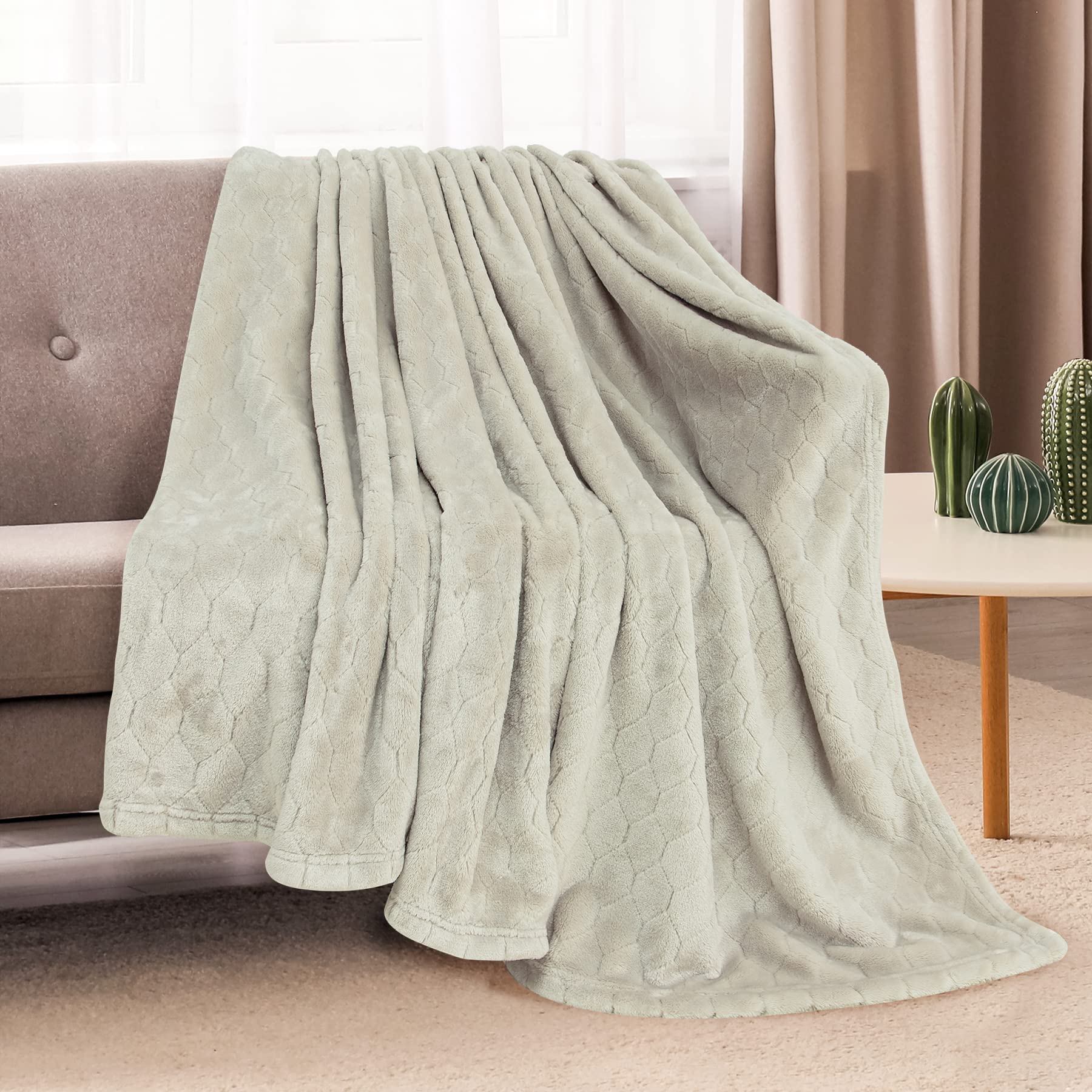 TOONOW Fleece Blanket Fuzzy Plush Throw Blanket 50" x 60", Super Soft Fluffy Bed Blanket Geometric Pattern Comfy Microfiber Flannel Blankets for Couch, Bed, Sofa, Black