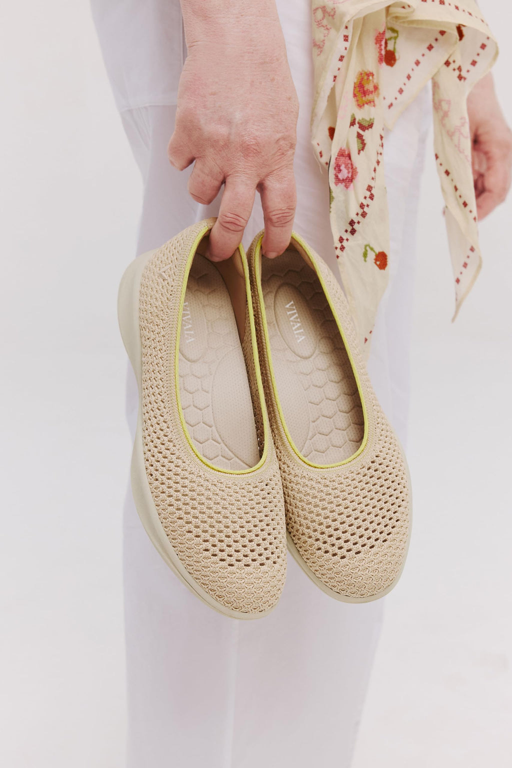 VIVAIA Women's Izabel Comfortable Round Toe Flat Shoes