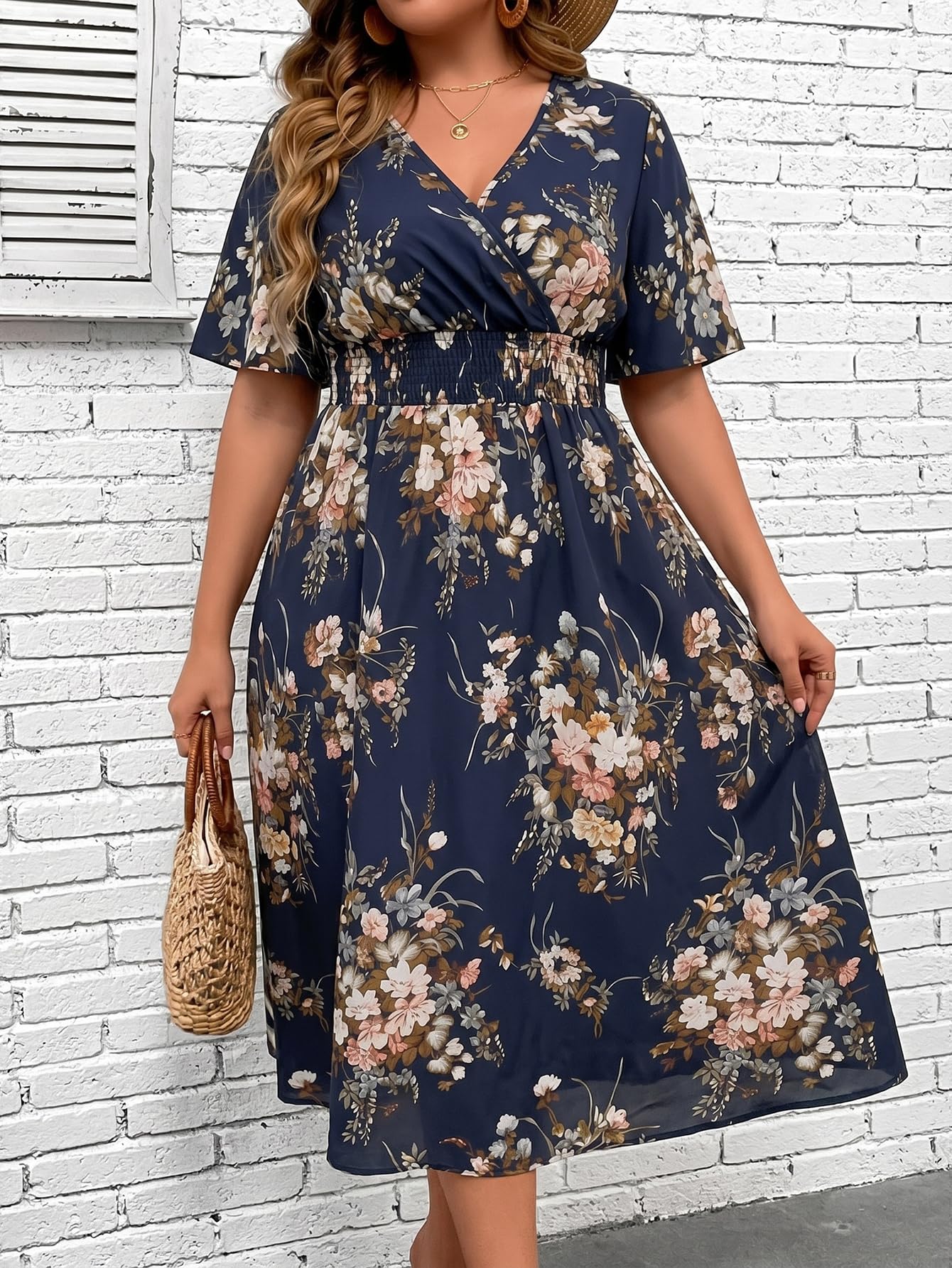 Floerns Women's Plus Size Boho Hawaiian Tropical Dresses V Neck Short Sleeve Floral A Line Long Dress Vacation Beach Outfits