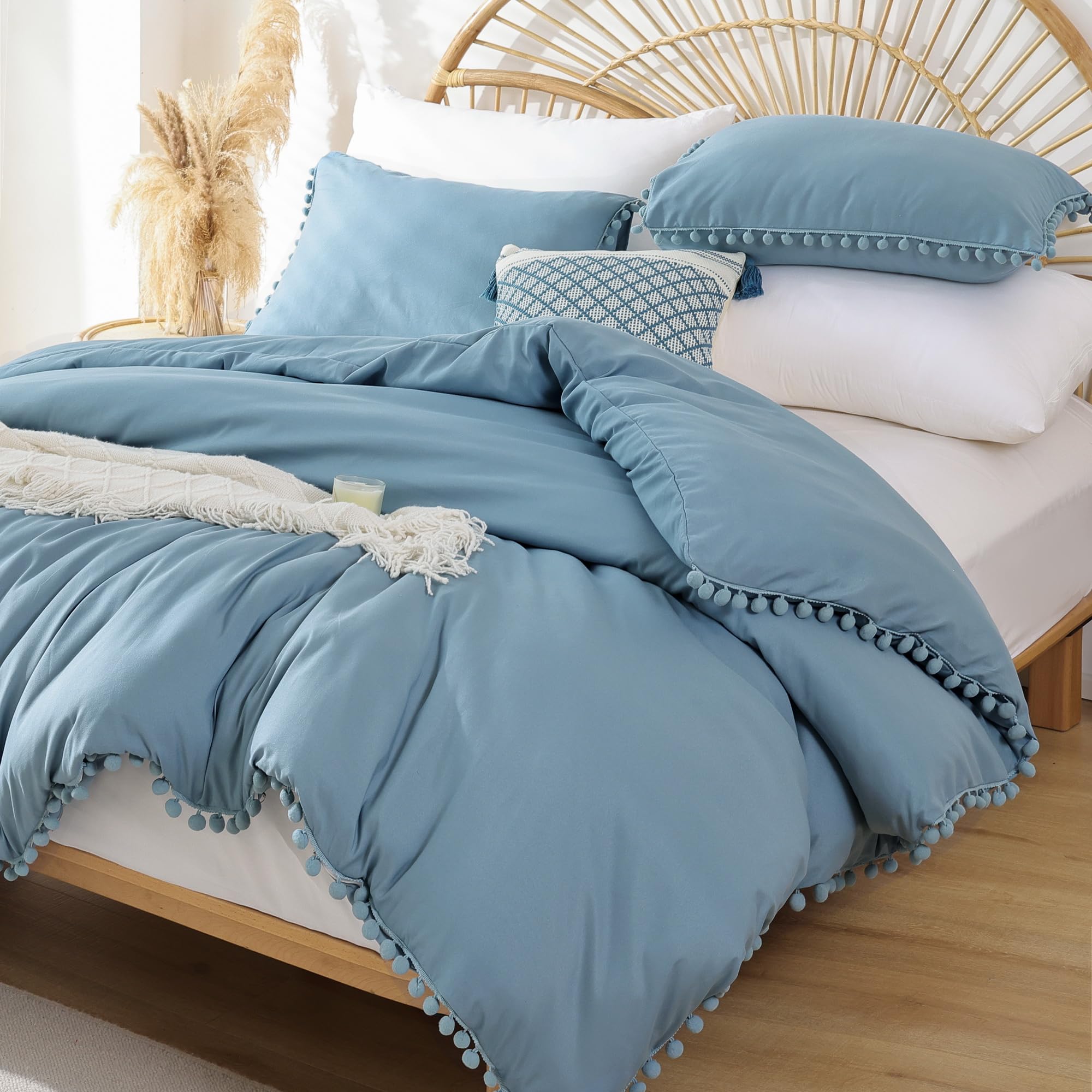 YIRDDEO Twin Comforter Set - Comforter Twin Size Bed with Ball Pom Fringe, Soft Bedding Set for All Seasons - 2 Pieces, 1 Comforter (66"x90") & 1 Pillow Sham(20"x26"), Beige