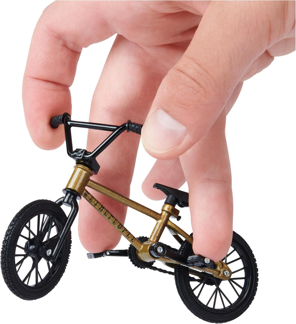 Tech Deck, BMX Finger Bike 3-Pack, Collectible and Customizable Mini BMX Bicycle Toys for Collectors, Kids Toys Ages 6 and Up (Amazon Exclusive)