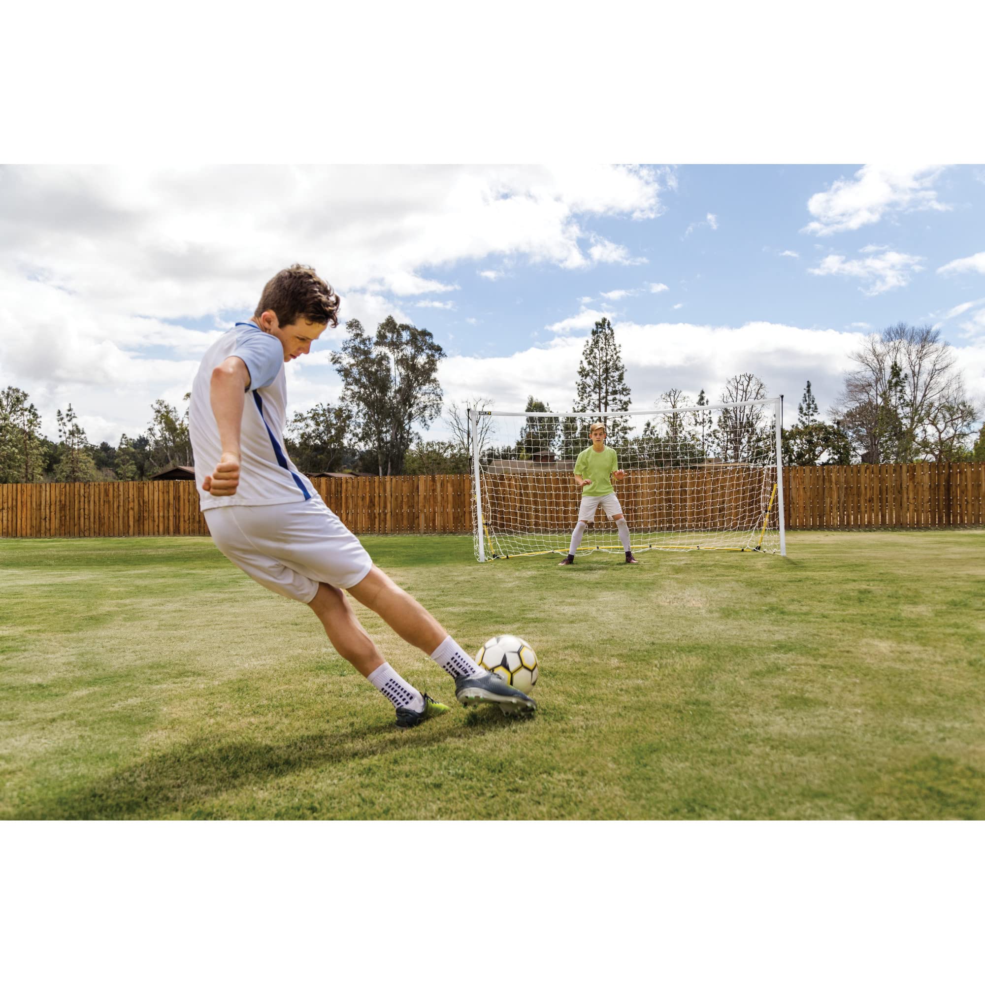 SKLZ Quickster Soccer Goal - Portable Goal for Backyard & Field - Durable Tension-Tite Frame & Heavy Gauge 2-Ply Net - Adjustable Click-Lock Poles, Metal Stakes - Carrying Case with Handle