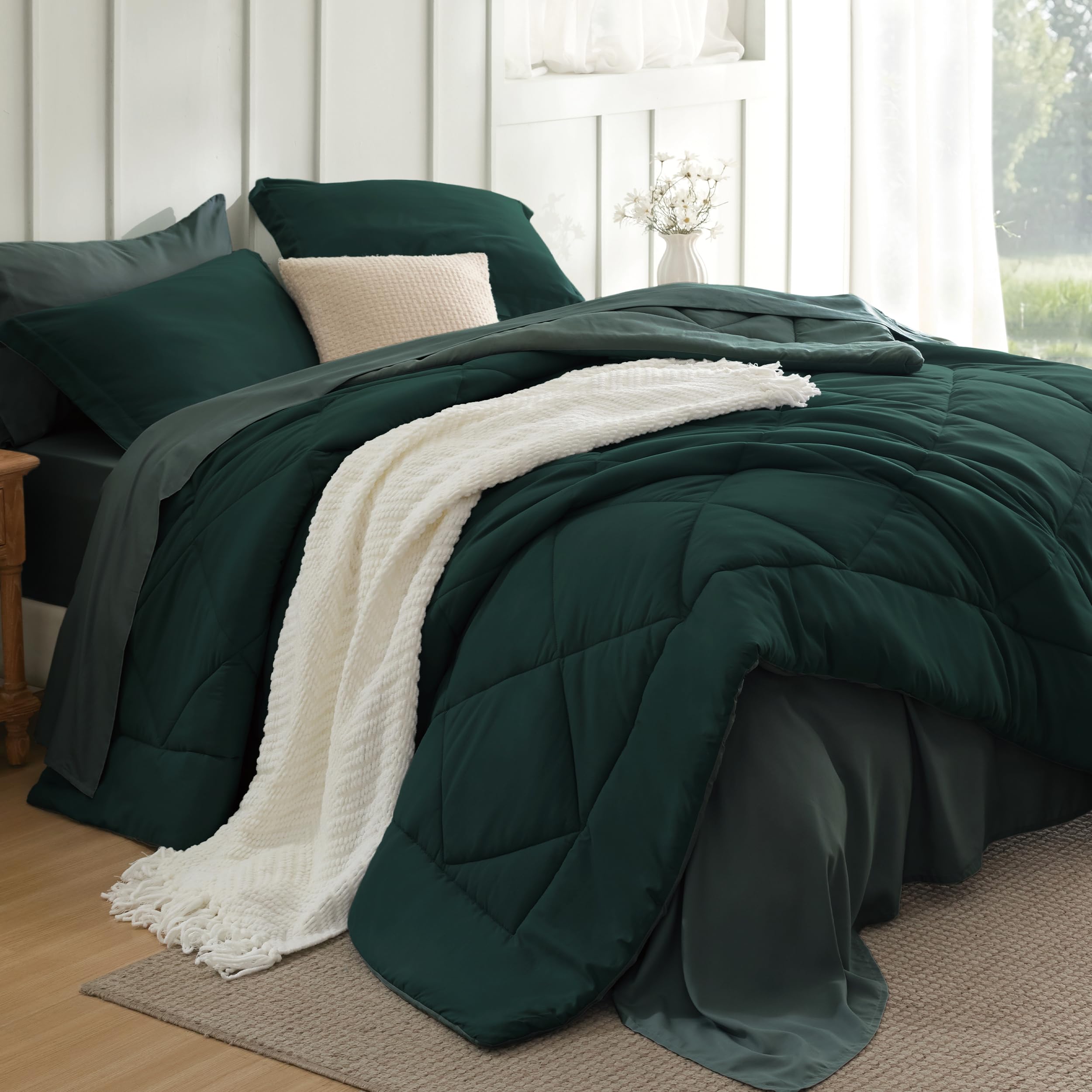 Bedsure Twin Comforter Set - 5 Pieces Reversible Grey Bedding, Twin Size Bed Set for All Seasons, Bed in a Bag with Down Alternative Comforter, Sheets, Pillowcase & Sham