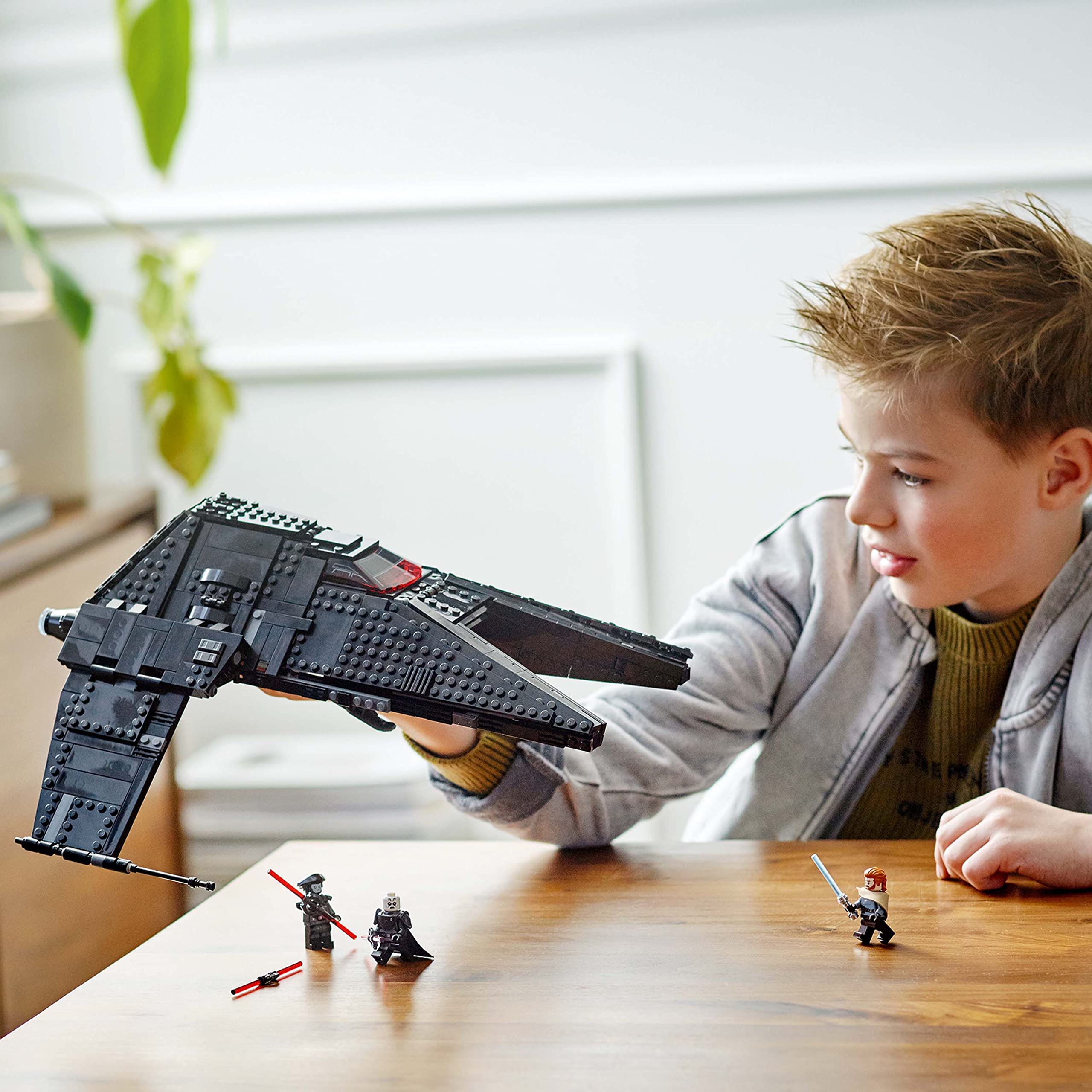 LEGO Star Wars Inquisitor Transport Scythe 75336 Buildable Toy Starship, OBI-Wan Kenobi Set, Ben Kenobi Minifigure with Blue and Double-Bladed Red Lightsabers