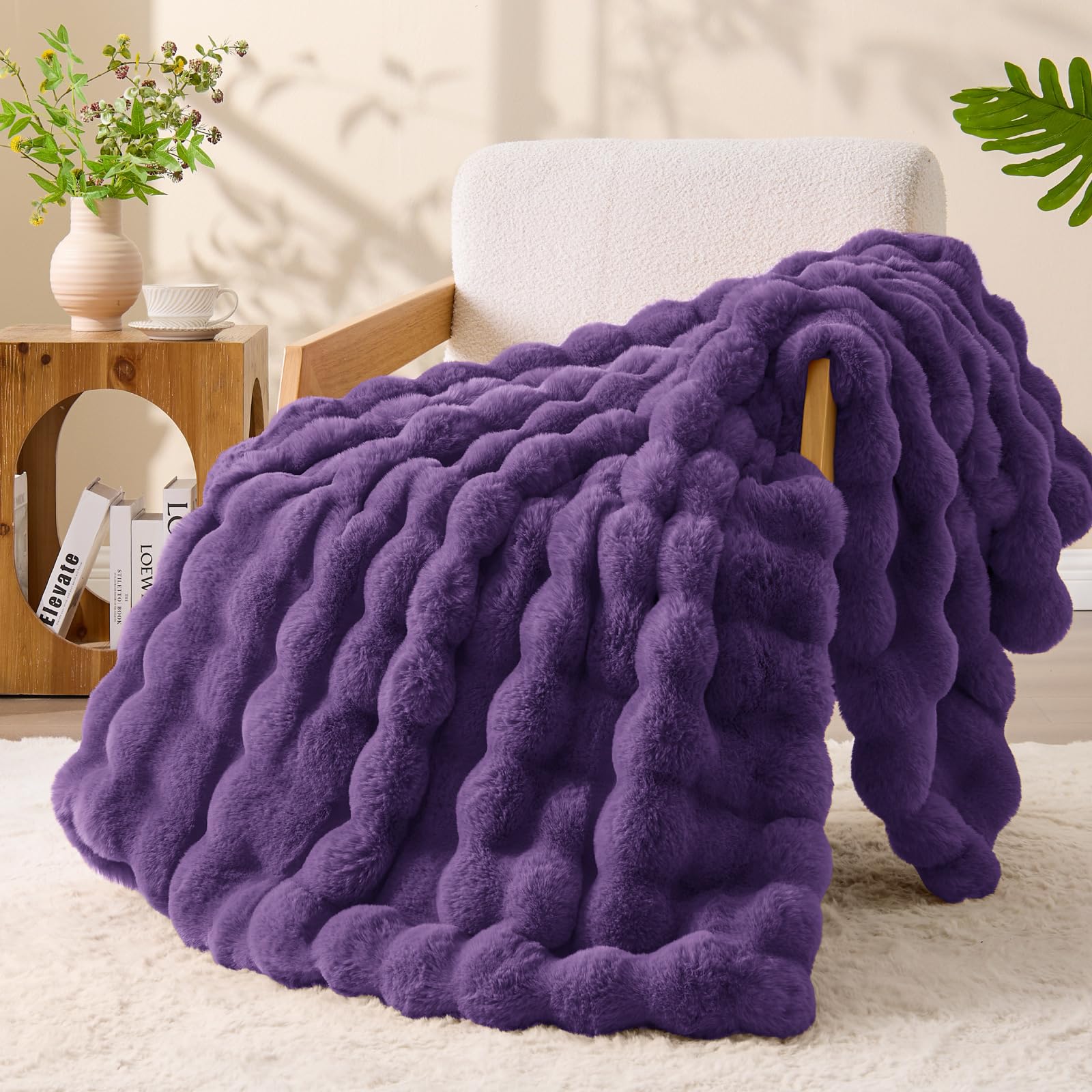 BEDELITE Faux Fur Throw Blanket, Soft Cozy Plush Dark Grey Bubble Blanket for Couch Sofa Bedroom Living Room Decor - 870GSM Thick Warm Fuzzy Fluffy Faux Rabbit Fur Blanket, 50x60 Inches