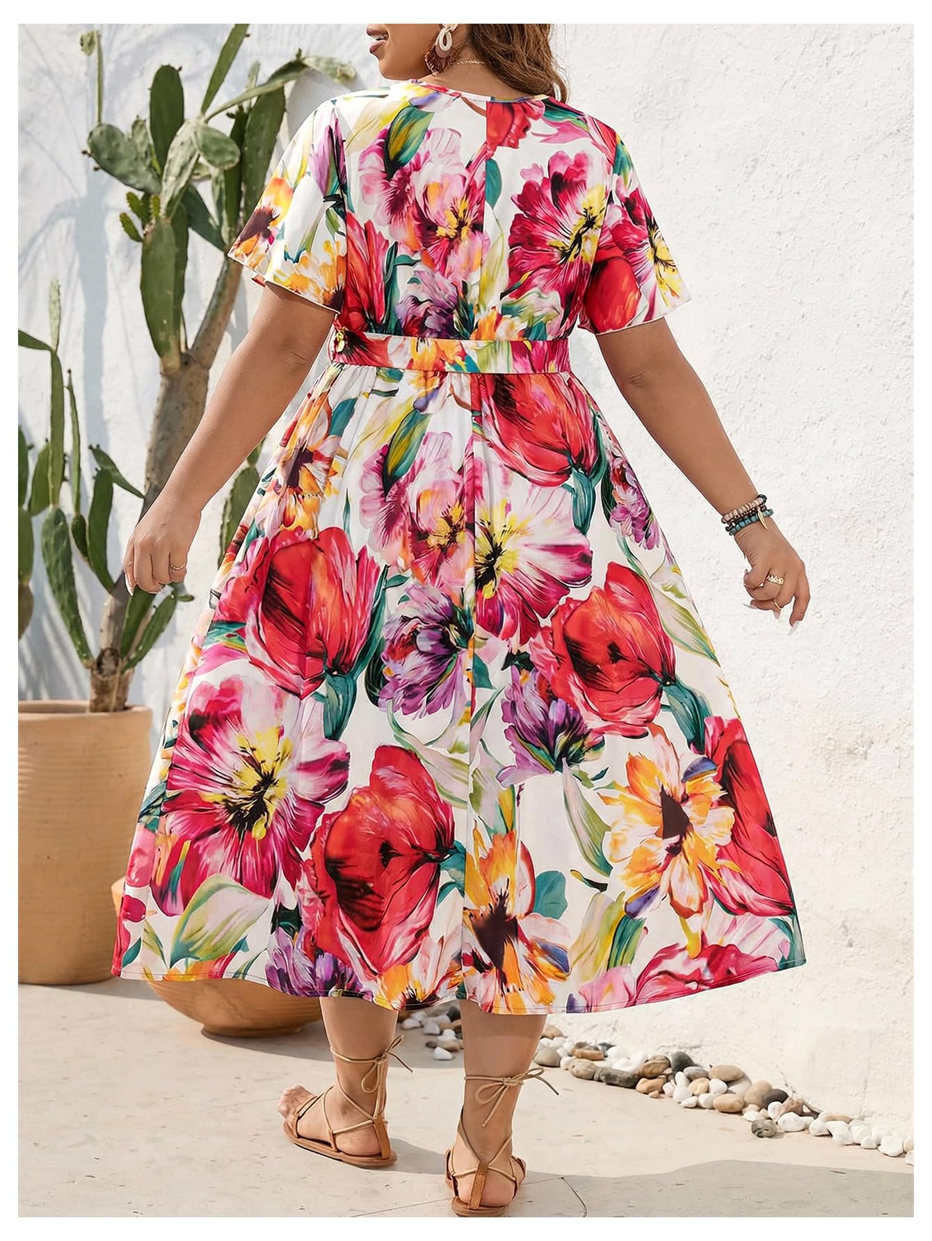 Floerns Women's Plus Size Boho Hawaiian Tropical Dresses V Neck Short Sleeve Floral A Line Long Dress Vacation Beach Outfits
