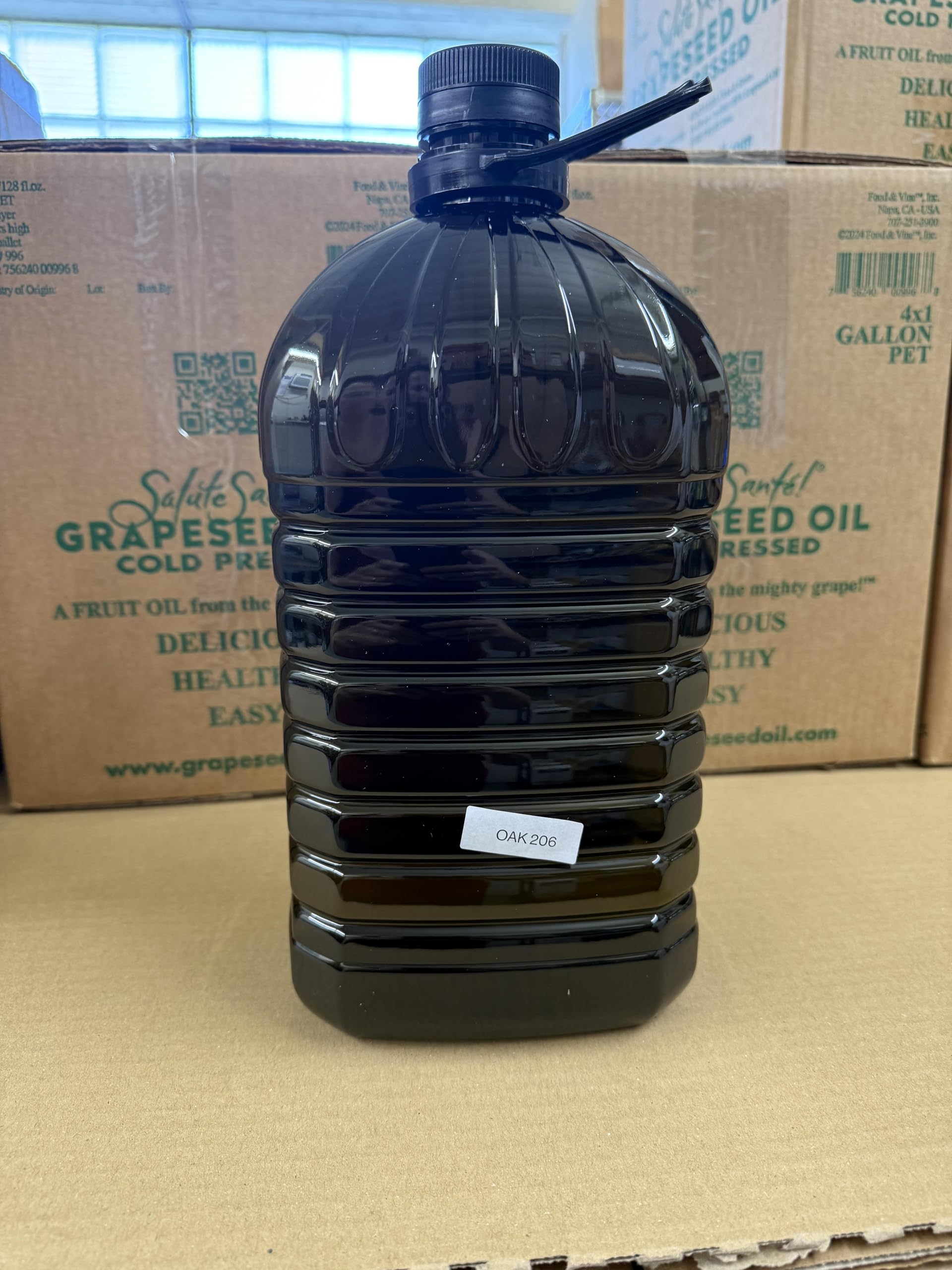 Salute Santé! Cold Pressed Grapeseed Oil – 500 ml 1-Pack — cooking oil, grapeseed oil — High Smoke Point, Neutral Flavor, Ideal for Frying, Baking & Salad Dressings Gourmet kitchen essential