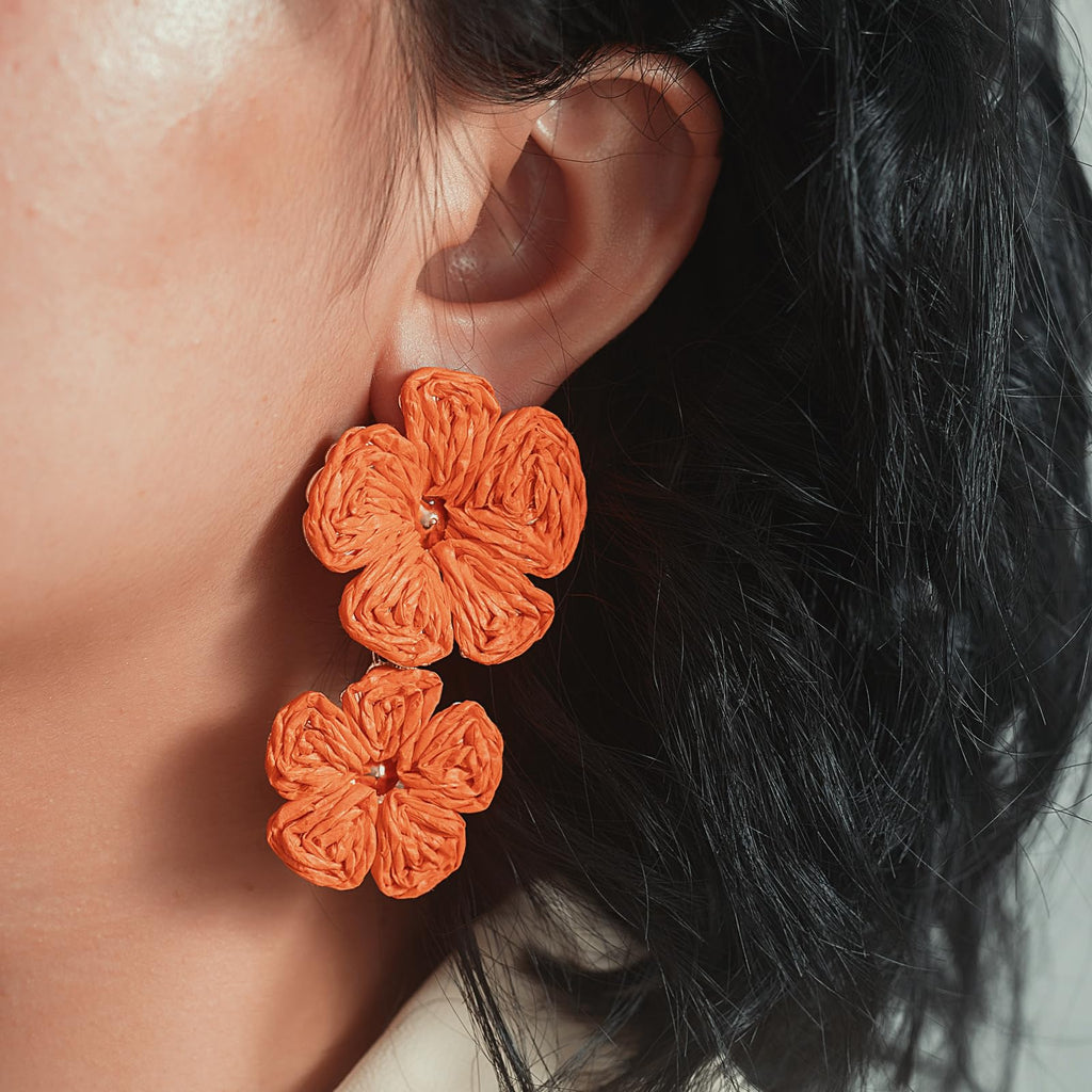 Boho Flower Earrings Statement Raffia Dangle Earrings Cute Floral Jewelry Trendy Summer Beach Vacation Outfits for Women