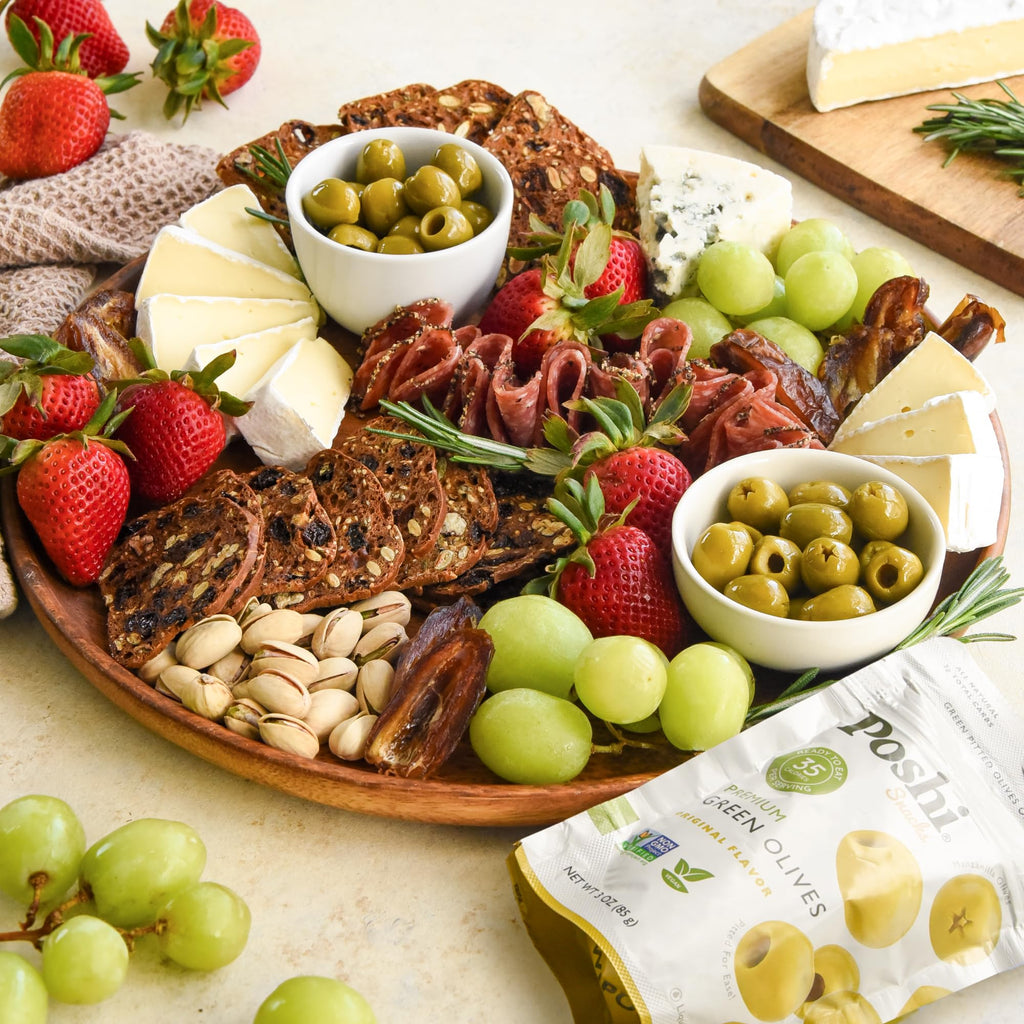 POSHI Green Pitted Olives - Basil & Garlic | Vegan, Kosher, Gluten Free + Keto Friendly, Fresh, Low Calorie Healthy Snacks | (30 Pack, 1.1oz Bags)