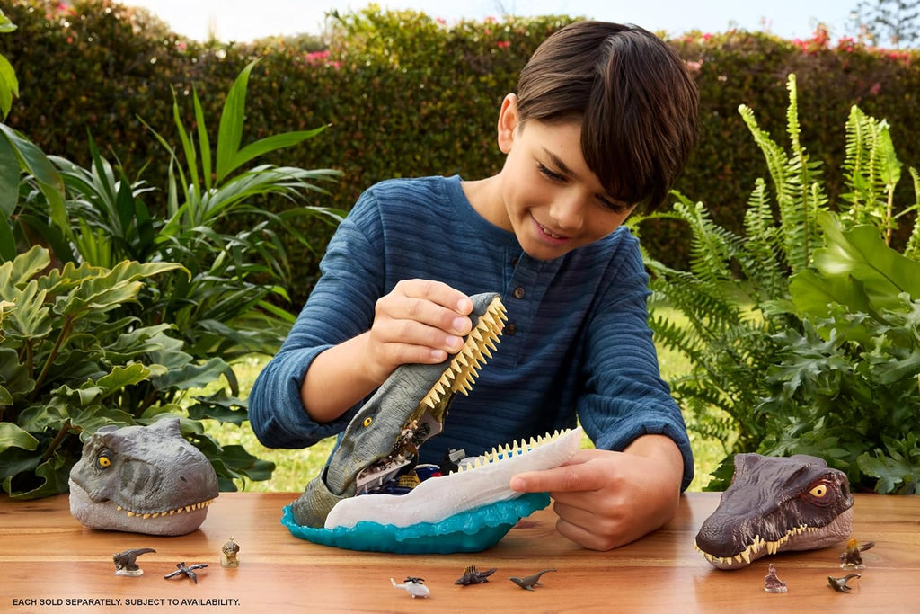Jurassic World Mattel Jurassic World Rebirth Deluxe Mosasaurus Playset with 7 Interactive Features, 7 Sound Effects & 6 Micro Figures, Folds Up to Carry & Store