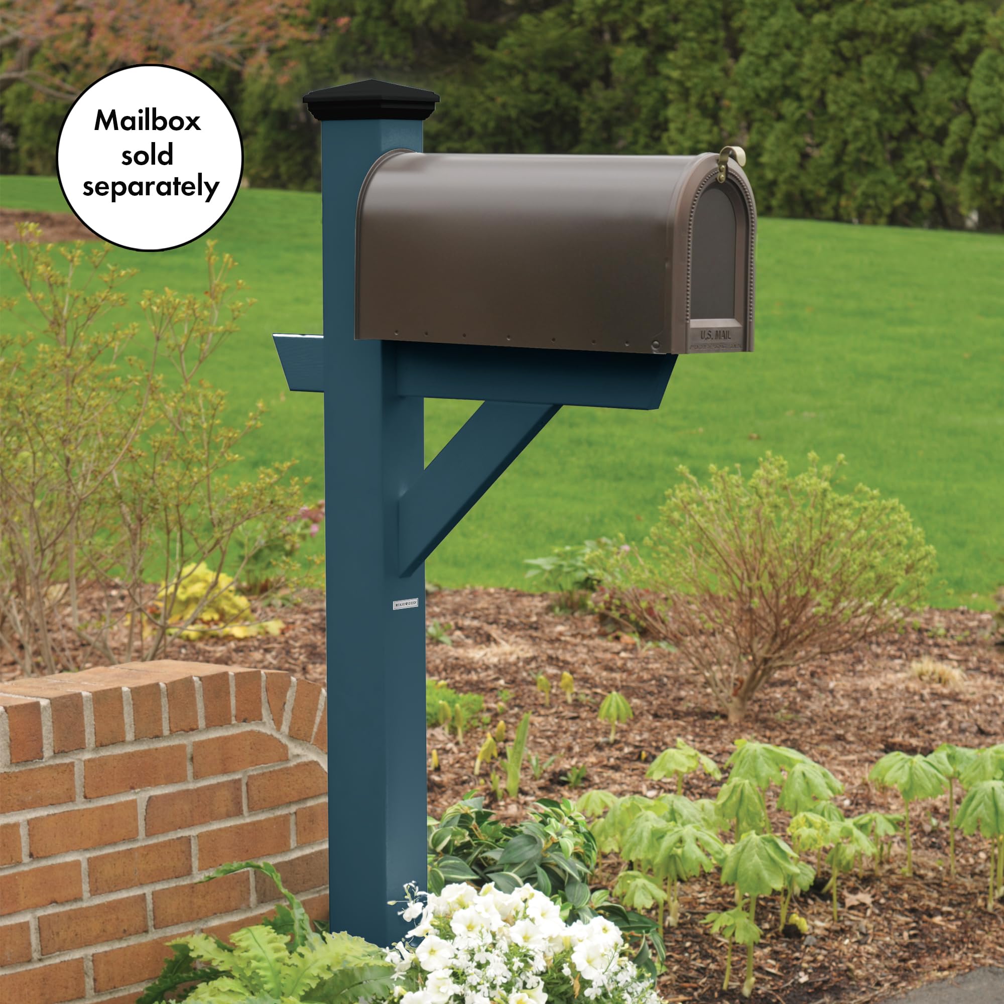 Highwood AD-MLBX1-BKE Hazelton Mailbox Post, Black