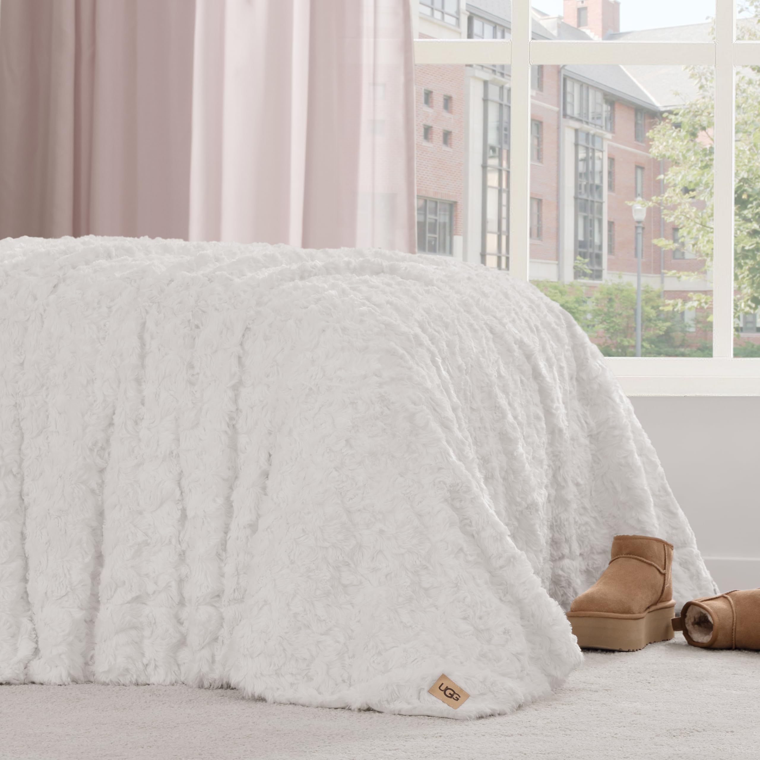 UGG Adalee Faux Fur Twin Size Blanket, Warm Cozy Blanket, Extra Large Throw for Sofa, Washable Bedding for Twin XL Size Bed, Cute Room Decor, 66" x 90", Oyster Brown