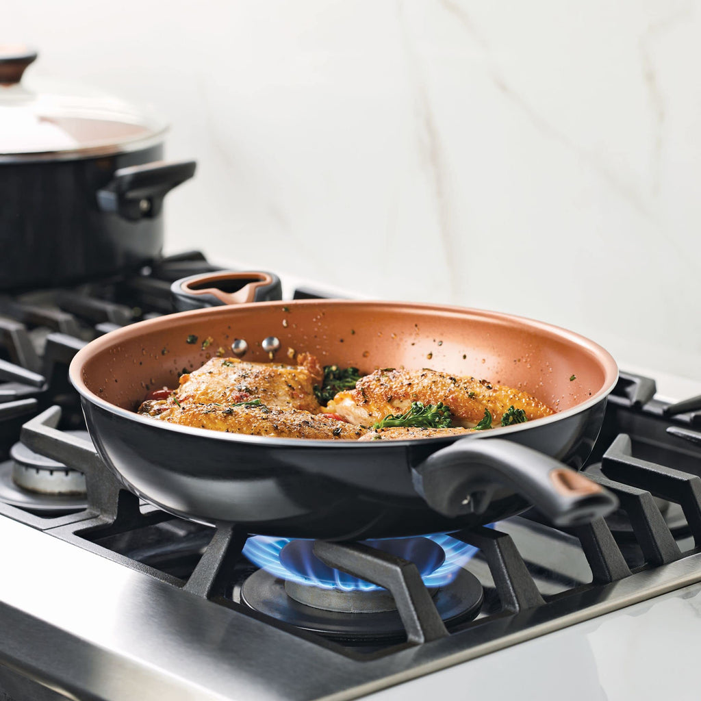 Farberware Glide Ceramic Nonstick Saute Pan / Frying Pan / Fry Pan with Lid and Helper Handle - 4 Quart, Black