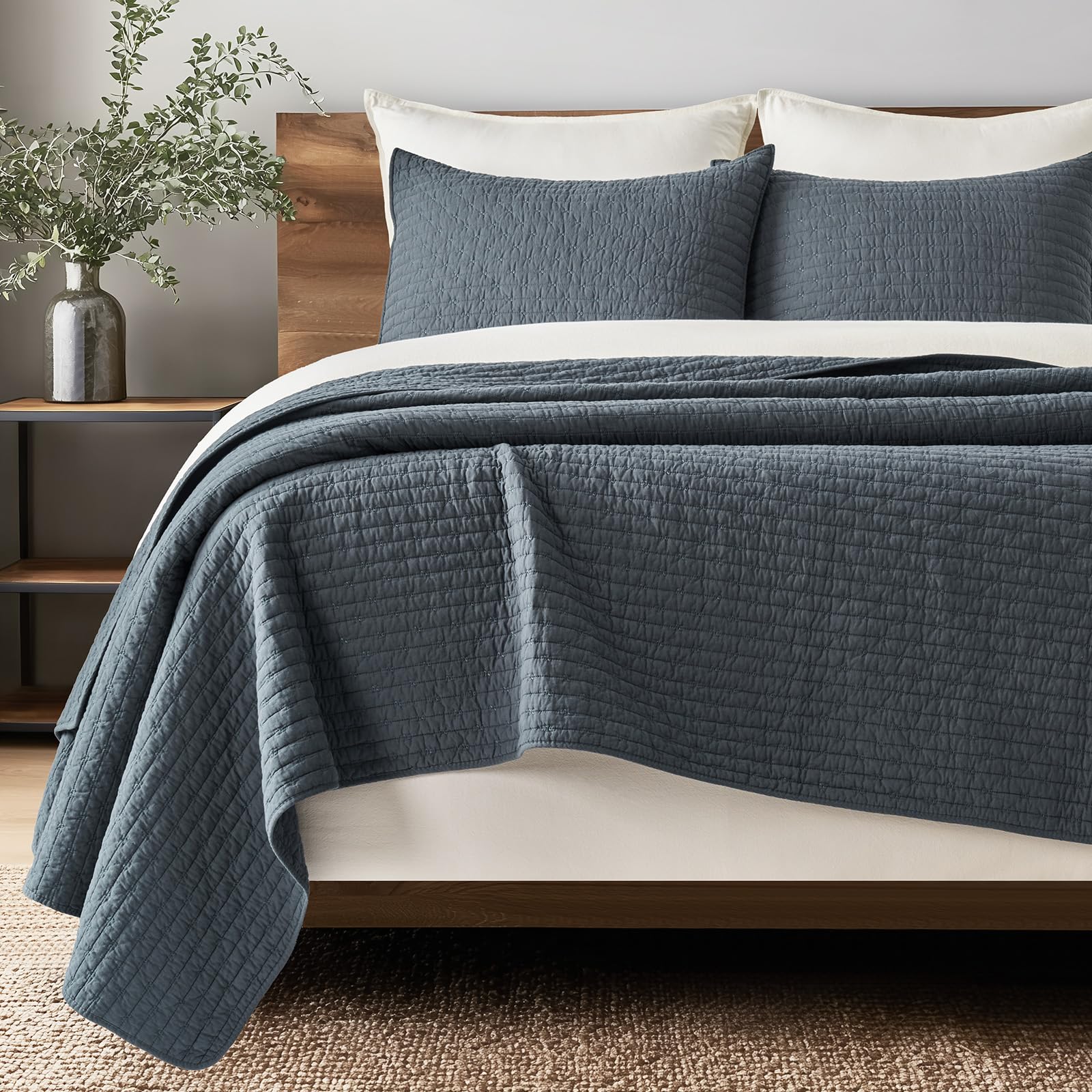 EVERGRACE Cotton Border Frame Tack-Stitch Quilt Bedding Set Queen Size, Coastal Oversized 3 Pieces Lightweight Bedspread Coverlet for All Season, with 2 Matching Shams, Blue Linen