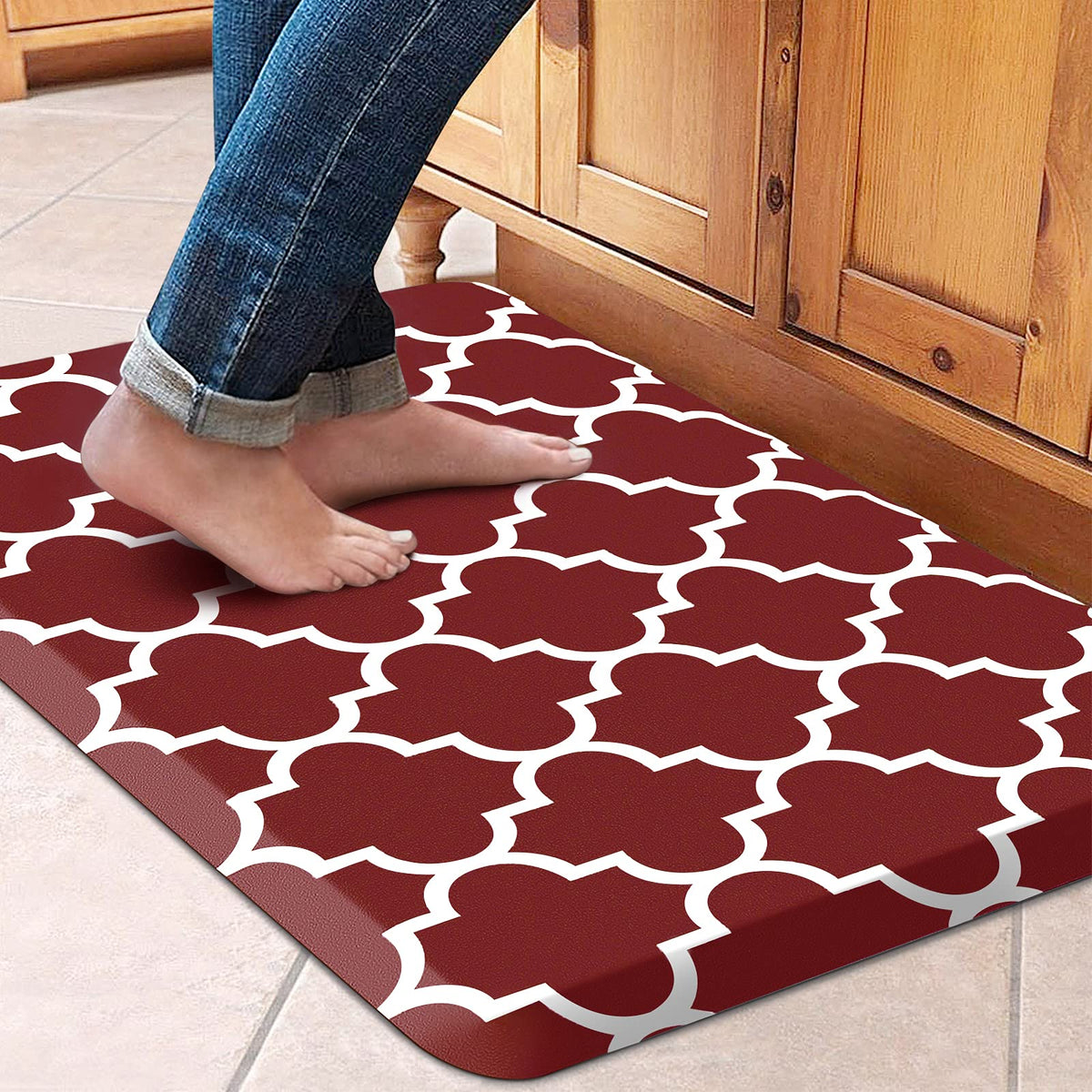 WISELIFE Anti-Fatigue Cushioned Kitchen Mat / Rug ,17.3"x 28",Non Slip Heavy Duty PVC Ergonomic Waterproof Comfort Rugs for Floor Home, Office, Sink, Laundry,Black