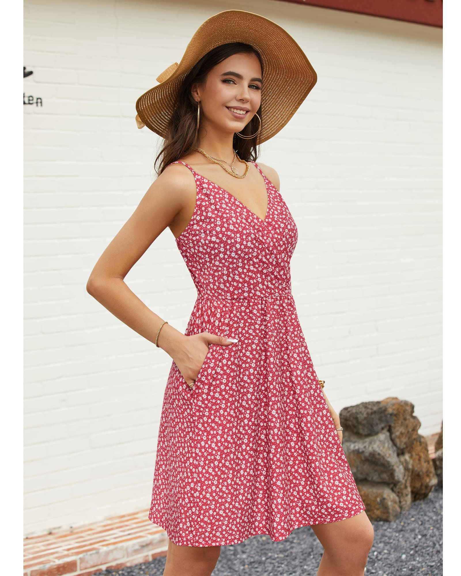 Newshows Women's Summer Dress 2025 Spaghetti Strap Sleeveless V Neck Casual Swing Sundress with Pockets