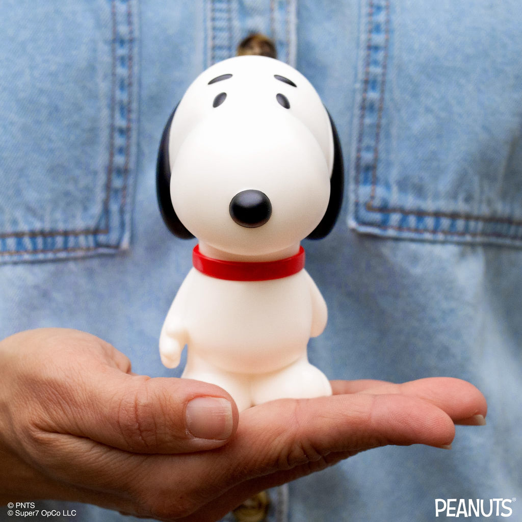 Super7 Fun! Fun! Peanuts Snoopy (Puffy Coat) Vinyl Figure - 5" Peanuts Action Figure - Classic Cartoon Fans Collectibles & Retro Toys - Cartoon Model for Collectors & Display Figurine - Comic Strips