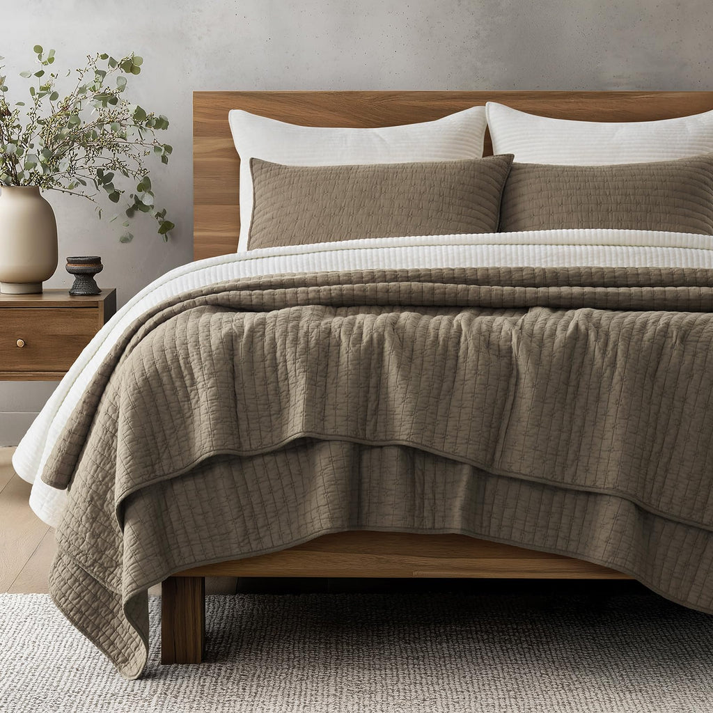 EVERGRACE Cotton Border Frame Tack-Stitch Quilt Bedding Set Queen Size, Coastal Oversized 3 Pieces Lightweight Bedspread Coverlet for All Season, with 2 Matching Shams, Blue Linen