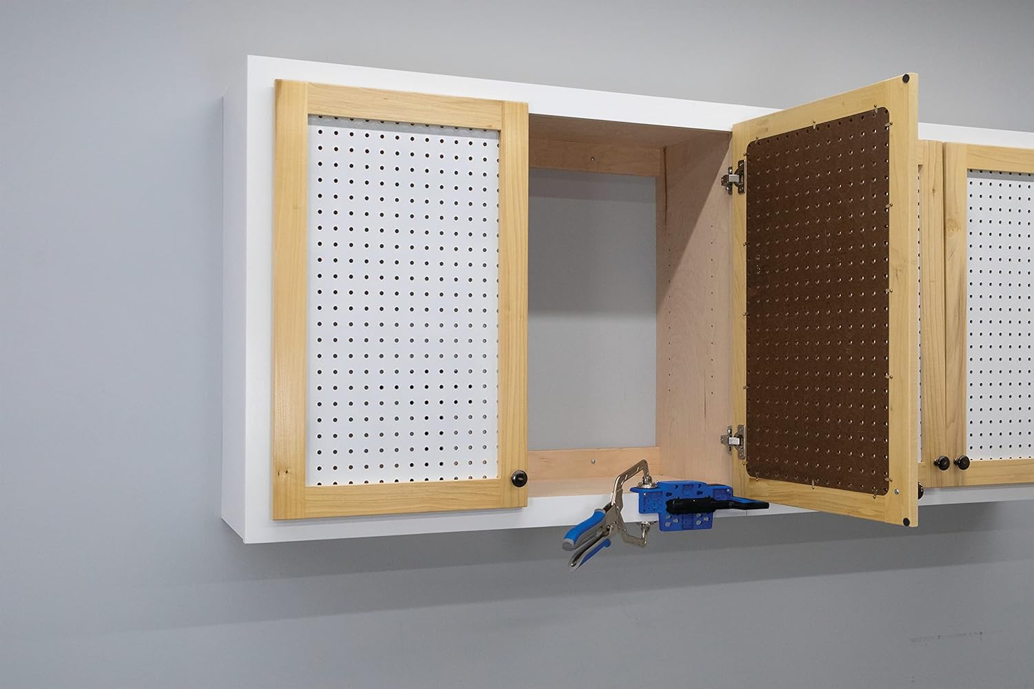 Kreg KHI-CDIJ Cabinet Door Mounting Jig - for Frameless or Face-Frame Cabinet Doors - Easily Adjustable - for Attaching Hinges - Holiday Home Improvement Gifts for Him