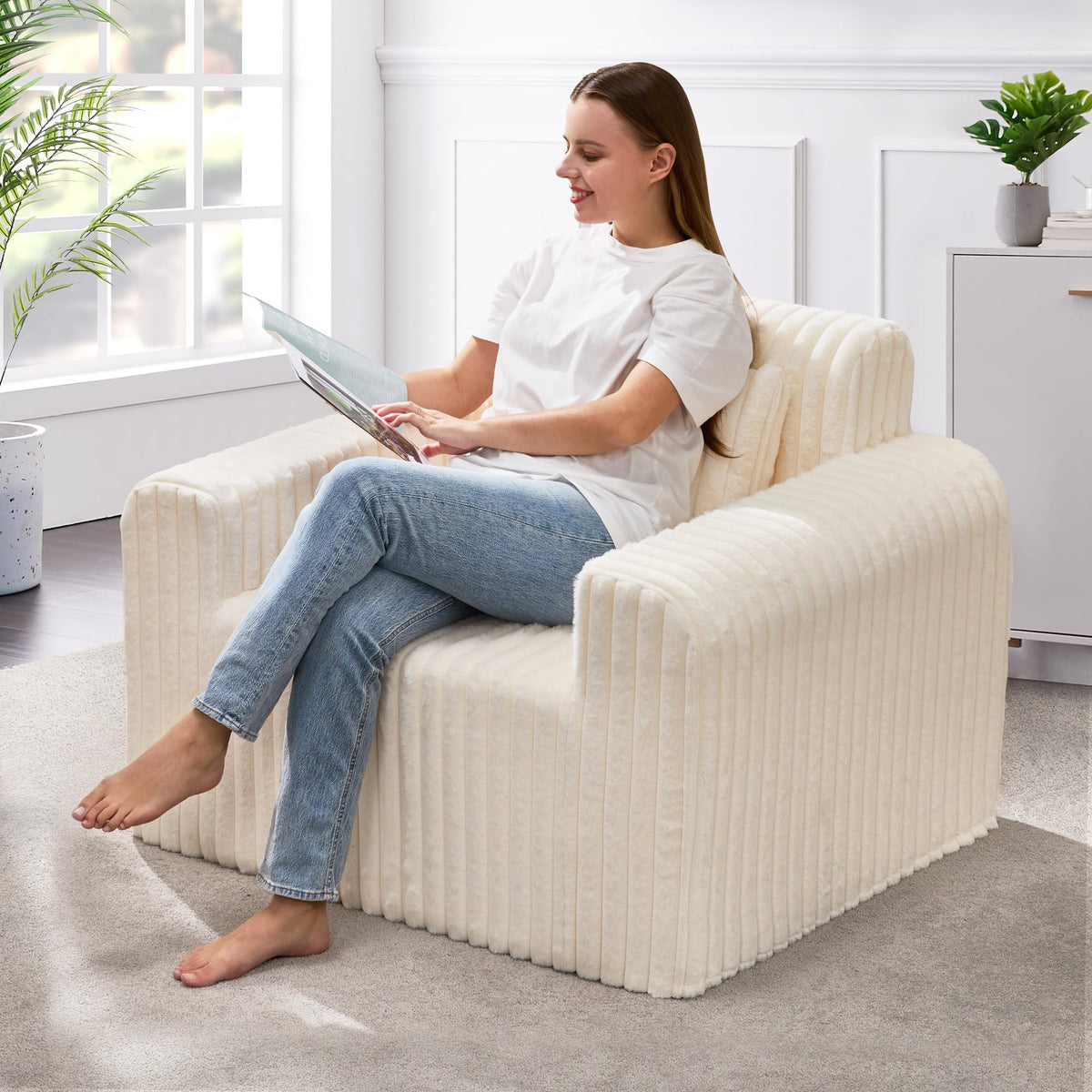 Hobestluk Single Sofa Foam Couch Sofa for Small Spaces Comfy Sofas with Removable Cover Furry Couch with Pillows for Living Room, Bedroom, Apartment, Office (Black, Standard)