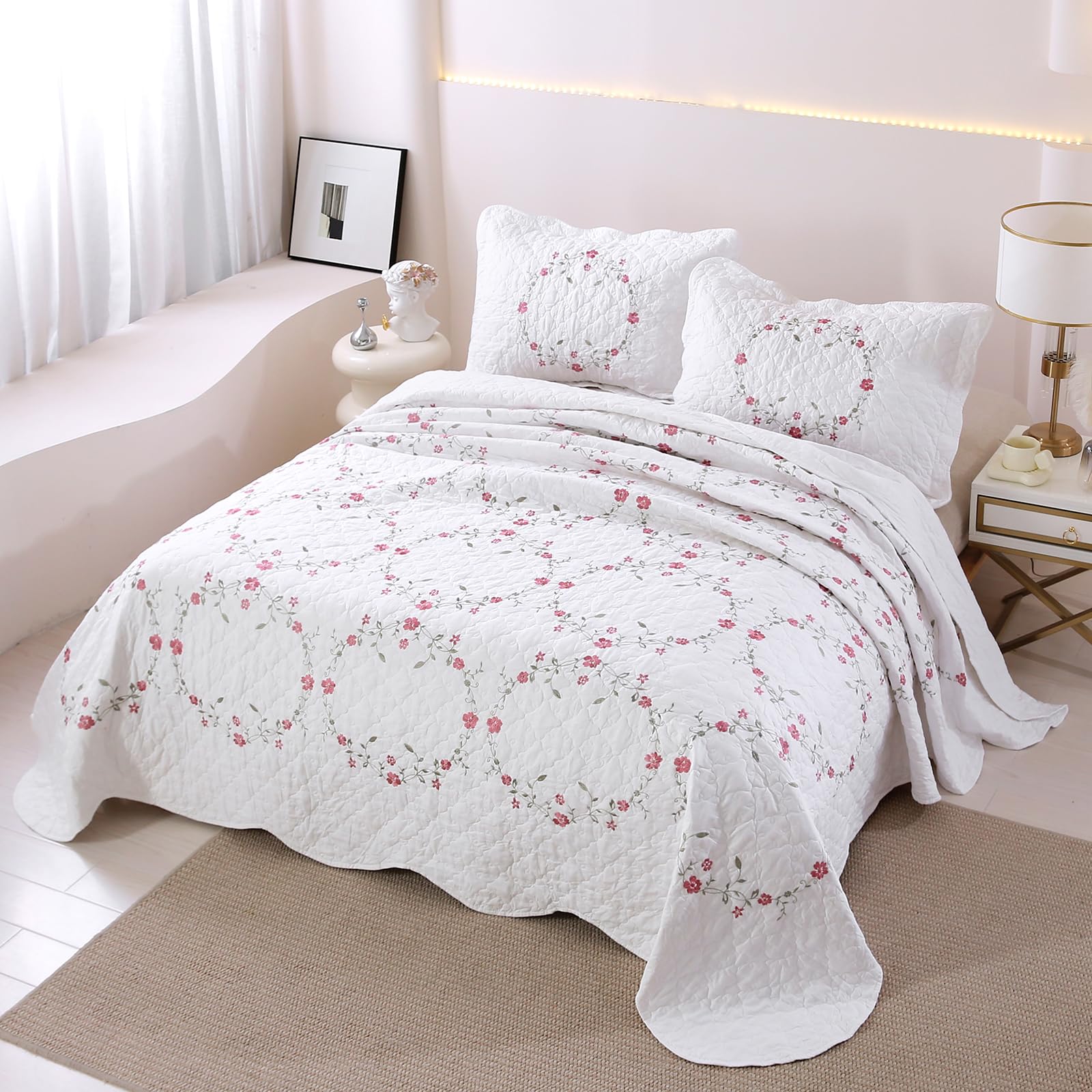 vctops 3-Piece Floral Embroidered Bedspread Coverlet Set Twin Size 100% Cotton Reversible Patchwork 1 Quilt and 2 Pillow Shams (Flower,Twin)