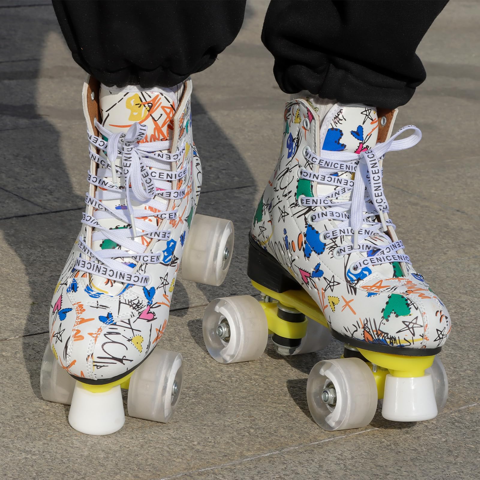 Roller Skates for Men and Women, Black Derby Roller Skates with 4 Shiny Wheel, Classic Double-Row Roller Skates for Indoor and Outdoor
