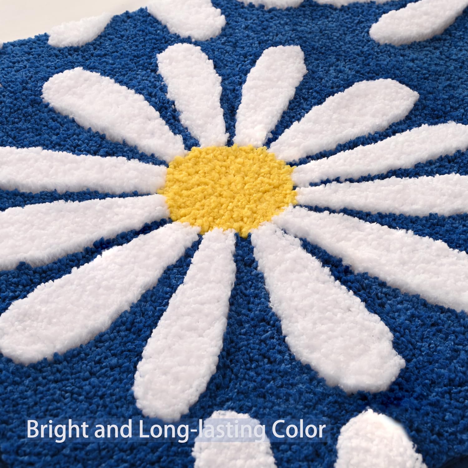 QJHOMO Beige Bathroom Rugs Cute Daisy Bath Mat White and Yellow Flower Decor Rug Non Slip Floor Carpet Microfiber Bathmat Super Absorbent Machine Washable Bathtub Mats for Shower (16x24 inch)
