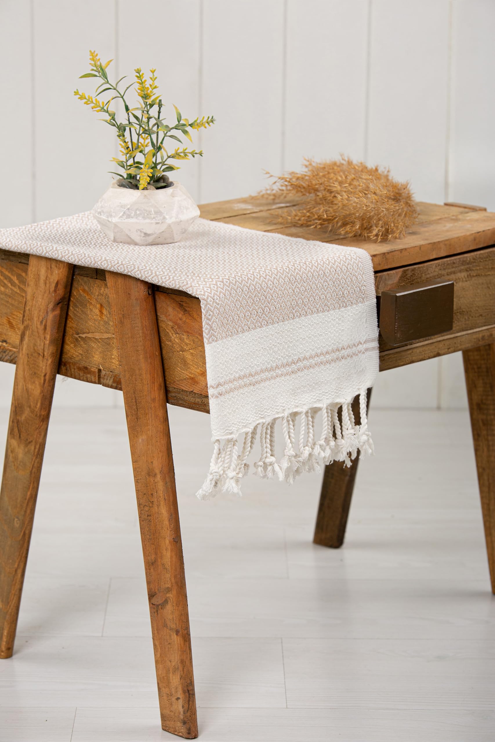 Evelynen Turkish Hand Towels for Bathroom & Kitchen Towels Decorative Set of 2 | Boho Farmhouse Hand Towels with Hanging Loops for Face, Tea, Dish, Kitchen & Bath | %100 Cotton (16" x 32" - Beige)