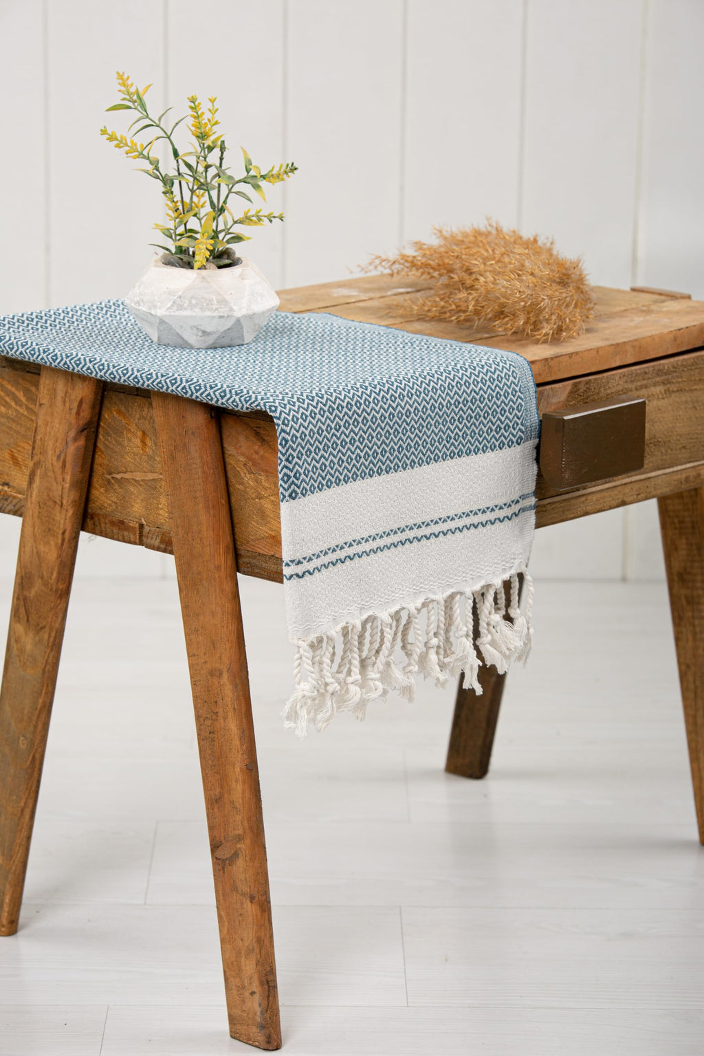 Evelynen Turkish Hand Towels for Bathroom & Kitchen Towels Decorative Set of 2 | Boho Farmhouse Hand Towels with Hanging Loops for Face, Tea, Dish, Kitchen & Bath | %100 Cotton (16" x 32" - Beige)