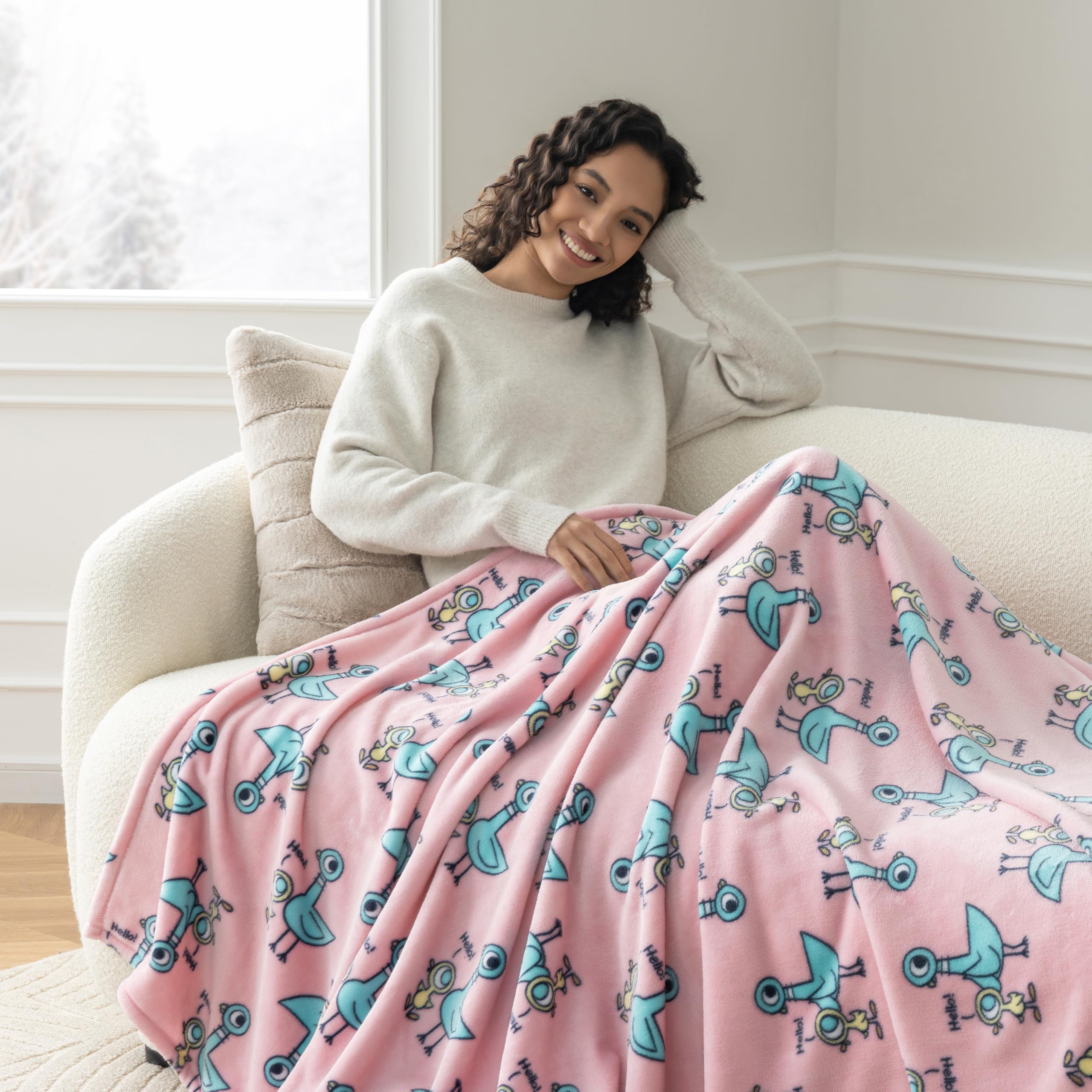 Berkshire Blanket VelvetLoft® Luxury Soft Polyester Throw Blanket, Don’t Let The Pigeon Drive The Bus, 50 x 70in(Official Mo Willems® Product)