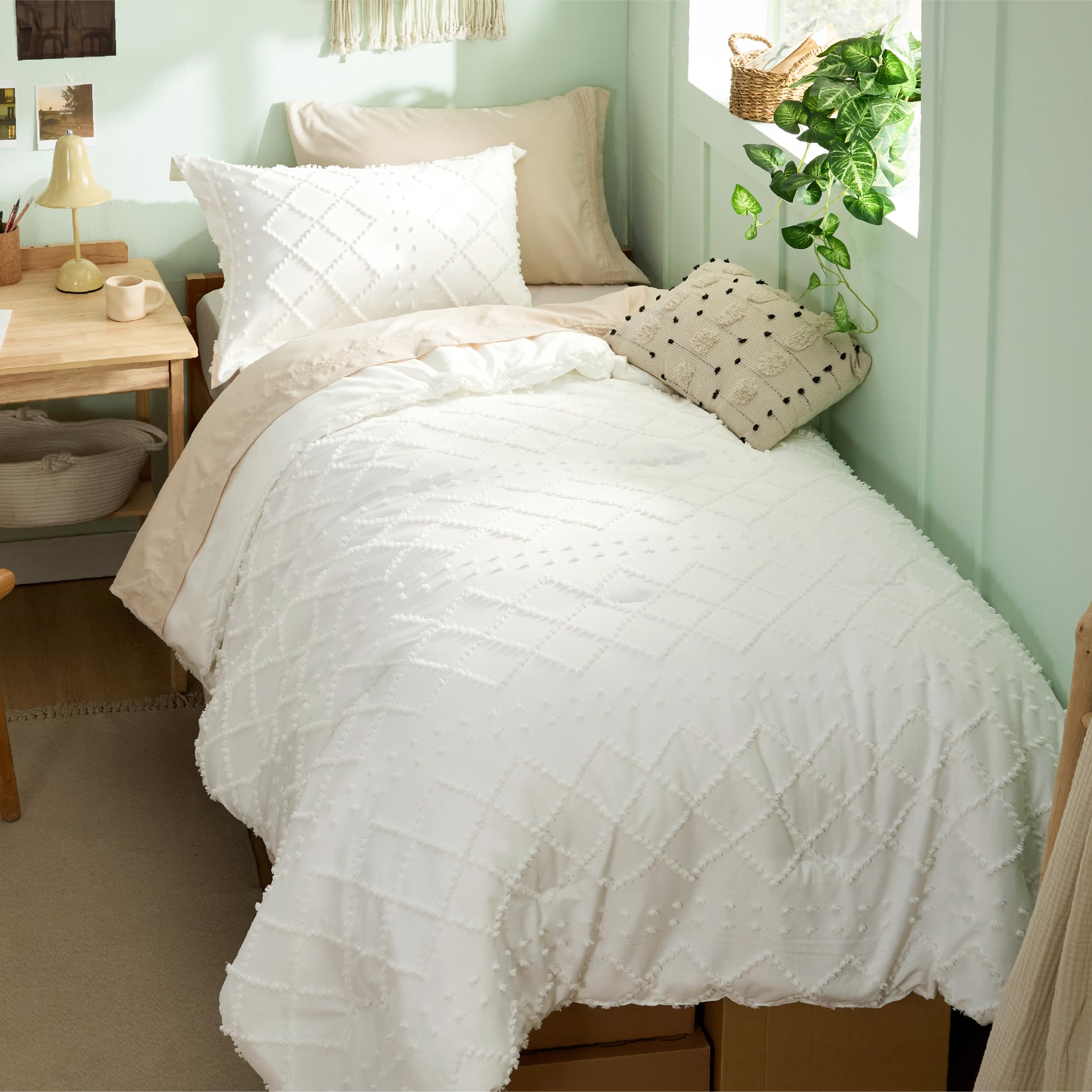 Bedsure Twin Comforter Set - White Boho Twin Comforter, Distressed Vintage Dorm Bedding Set for Kids, 2 Pieces Modern Farmhouse-Style Bed Set, Includes 1 Pillow Sham