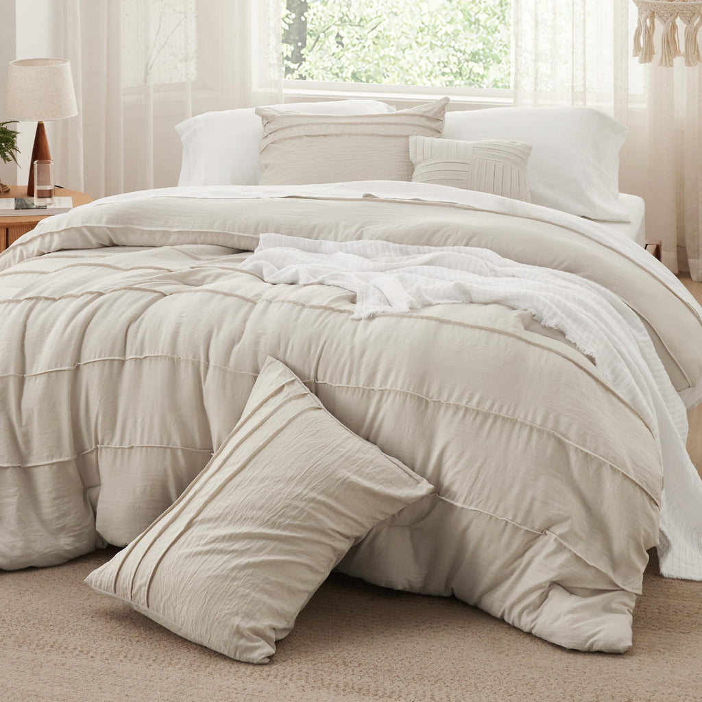 Bedsure Twin Comforter Set - 3 Pieces Pinch Pleat Bed Set, Beige Boho Bedding for All Season, 1 Soft Comforter, 1 Pillowcase, 1 Decorative Pillow