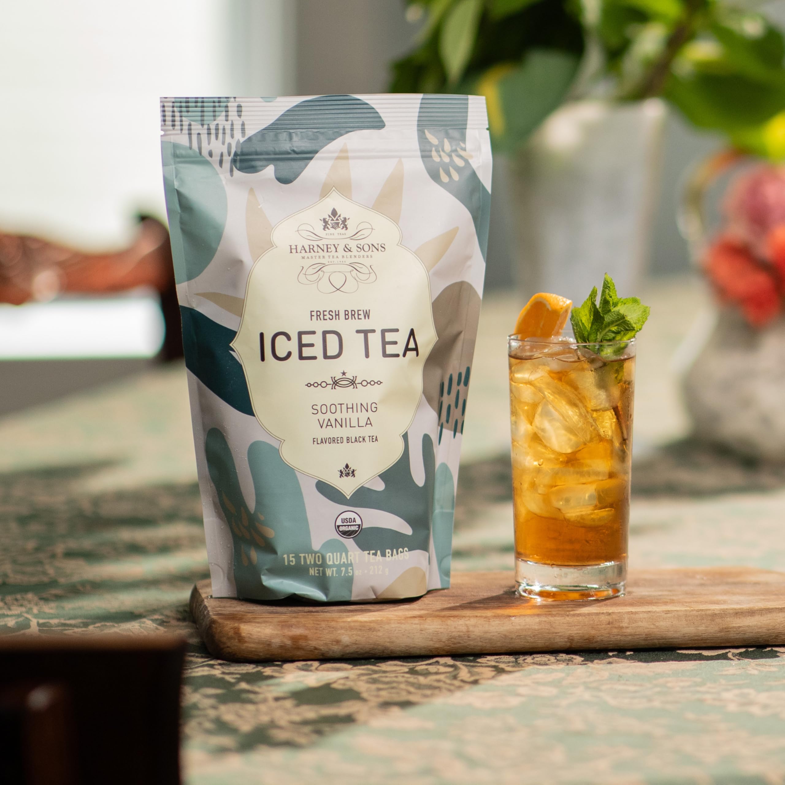 Harney & Sons Fresh Brew Iced Tea, Black Currant Black Tea, 15 Iced Tea Bags, Brews Up to 30 Quarts, Fruity Berry Flavor